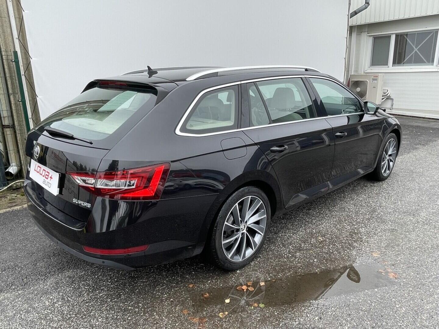 OM190V02449_11.webp_SUPERB Style 2.0 TDI 110 kW manuál, DPH