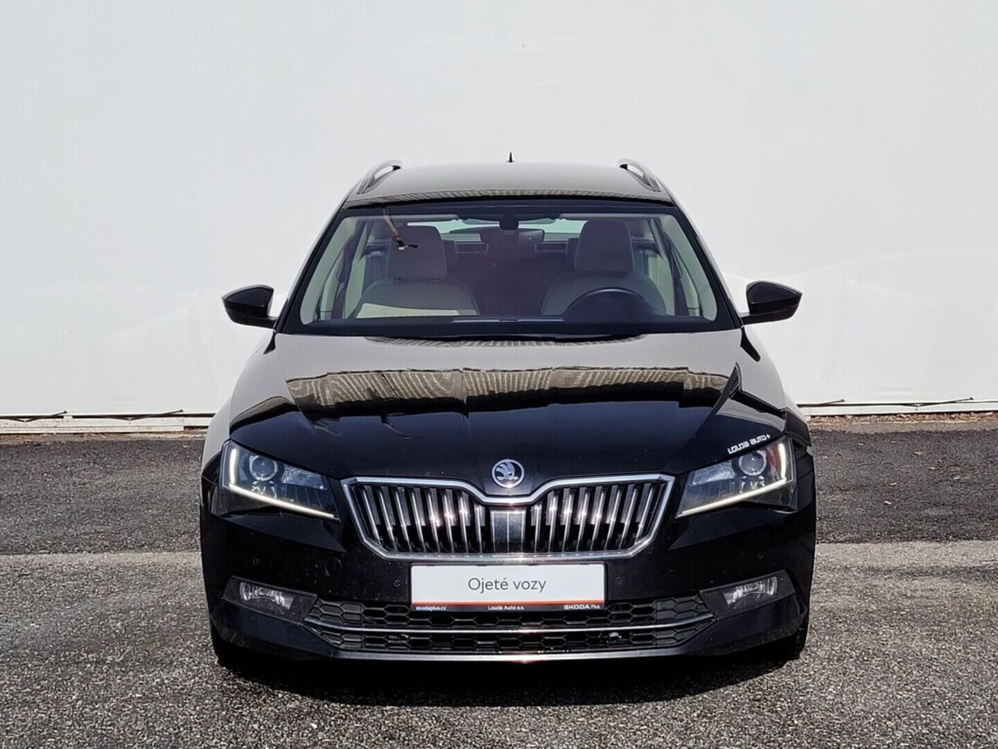 OM190V02449_13.webp_SUPERB Style 2.0 TDI 110 kW manuál, DPH