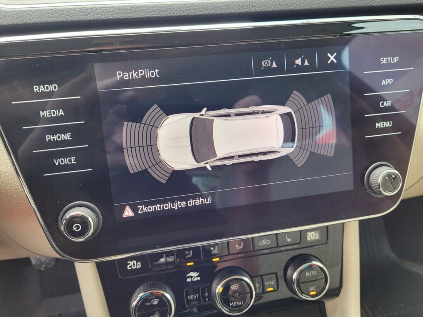 OM190V02449_24.webp_SUPERB Style 2.0 TDI 110 kW manuál, DPH