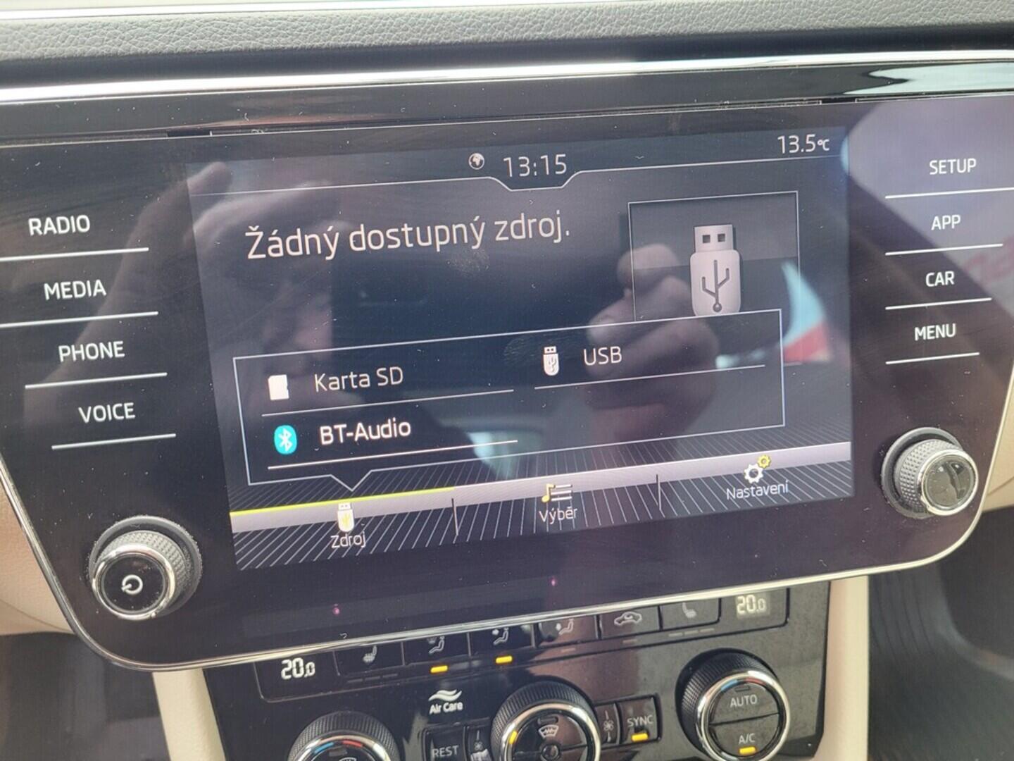 OM190V02449_25.webp_SUPERB Style 2.0 TDI 110 kW manuál, DPH