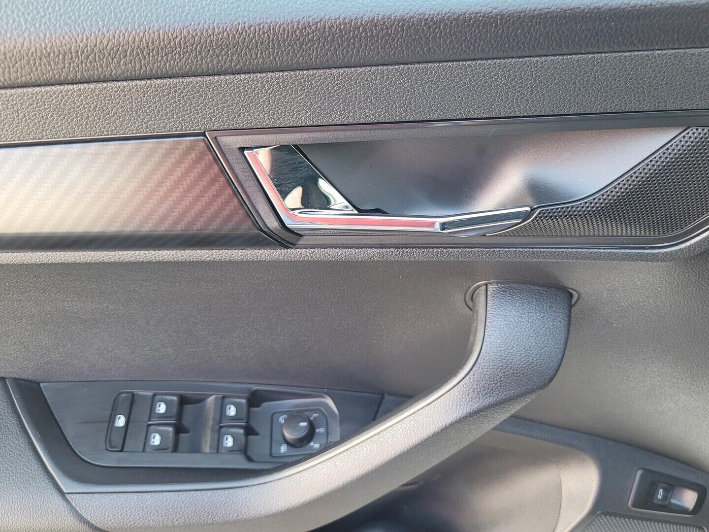 OM190V02455_21.webp_KAROQ SportLine 1.5 TSI 110 kW manuál, DPH