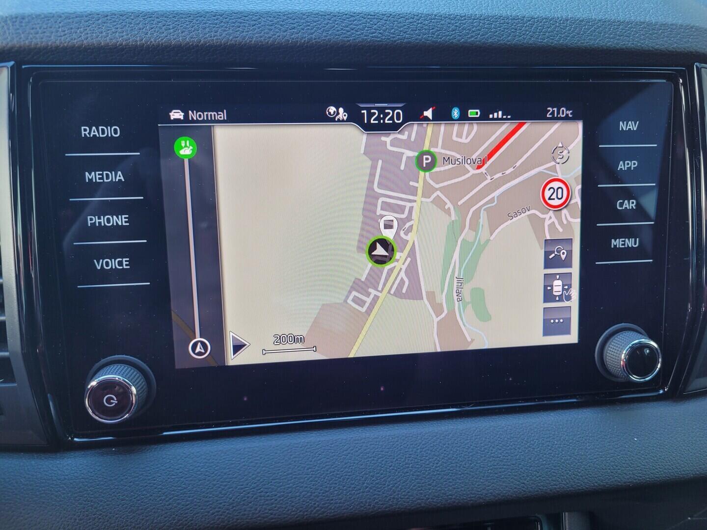 OM190V02455_24.webp_KAROQ SportLine 1.5 TSI 110 kW manuál, DPH