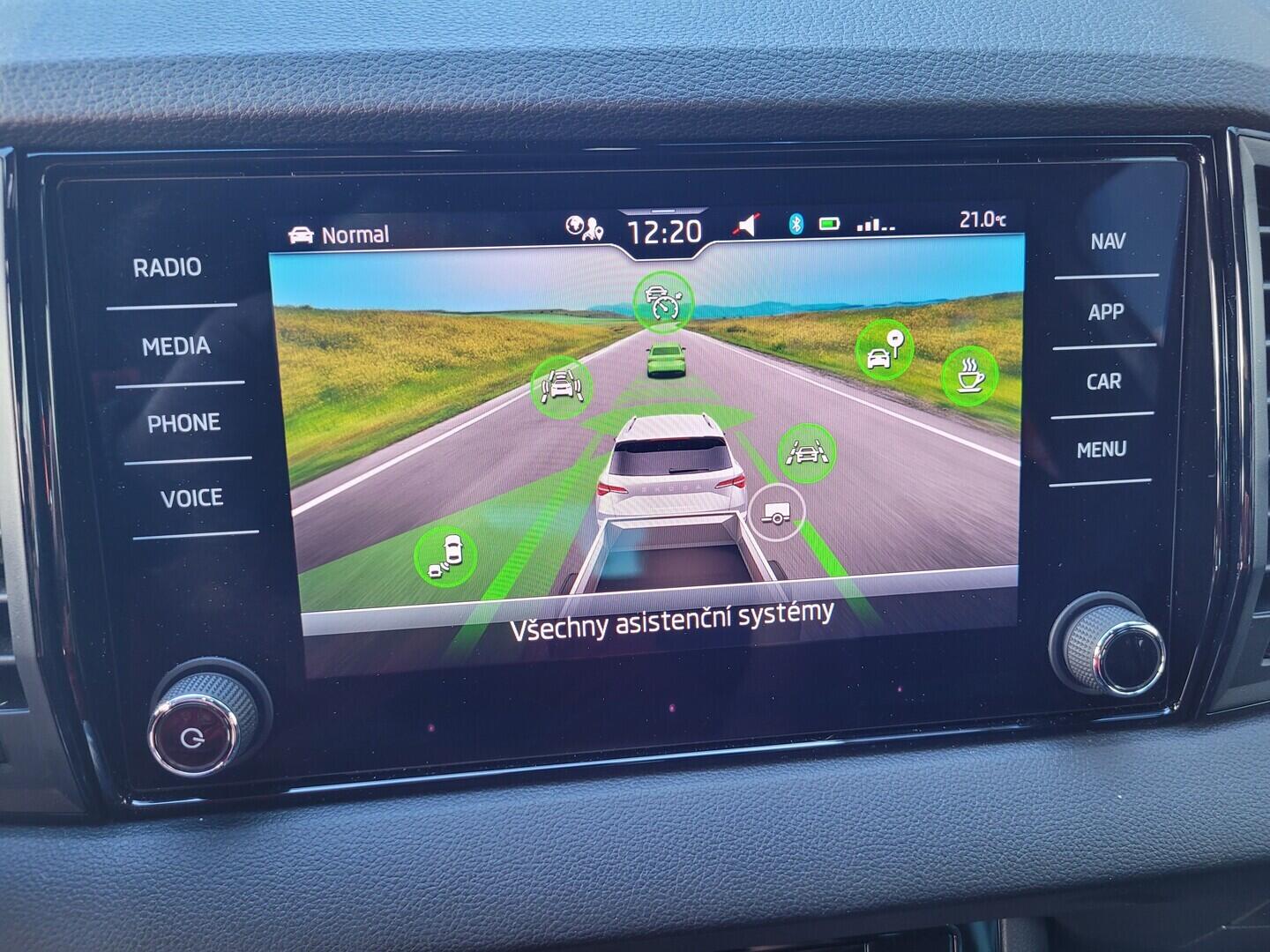 OM190V02455_25.webp_KAROQ SportLine 1.5 TSI 110 kW manuál, DPH