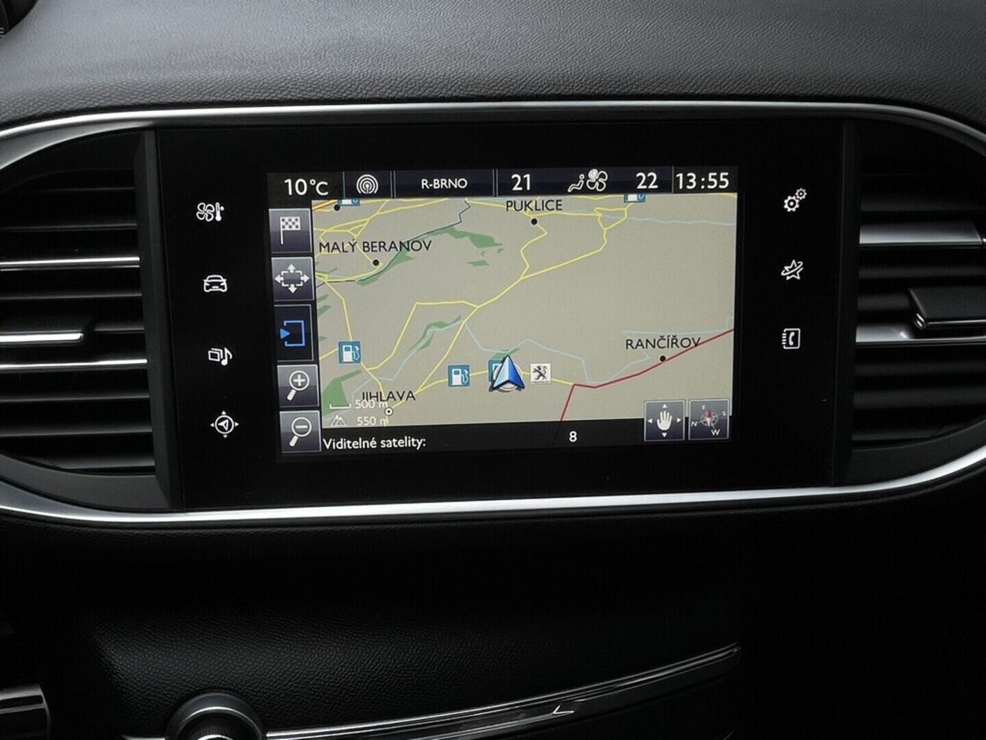 OM190V02456_25.webp_308 allure 1.6  88 kW manuál