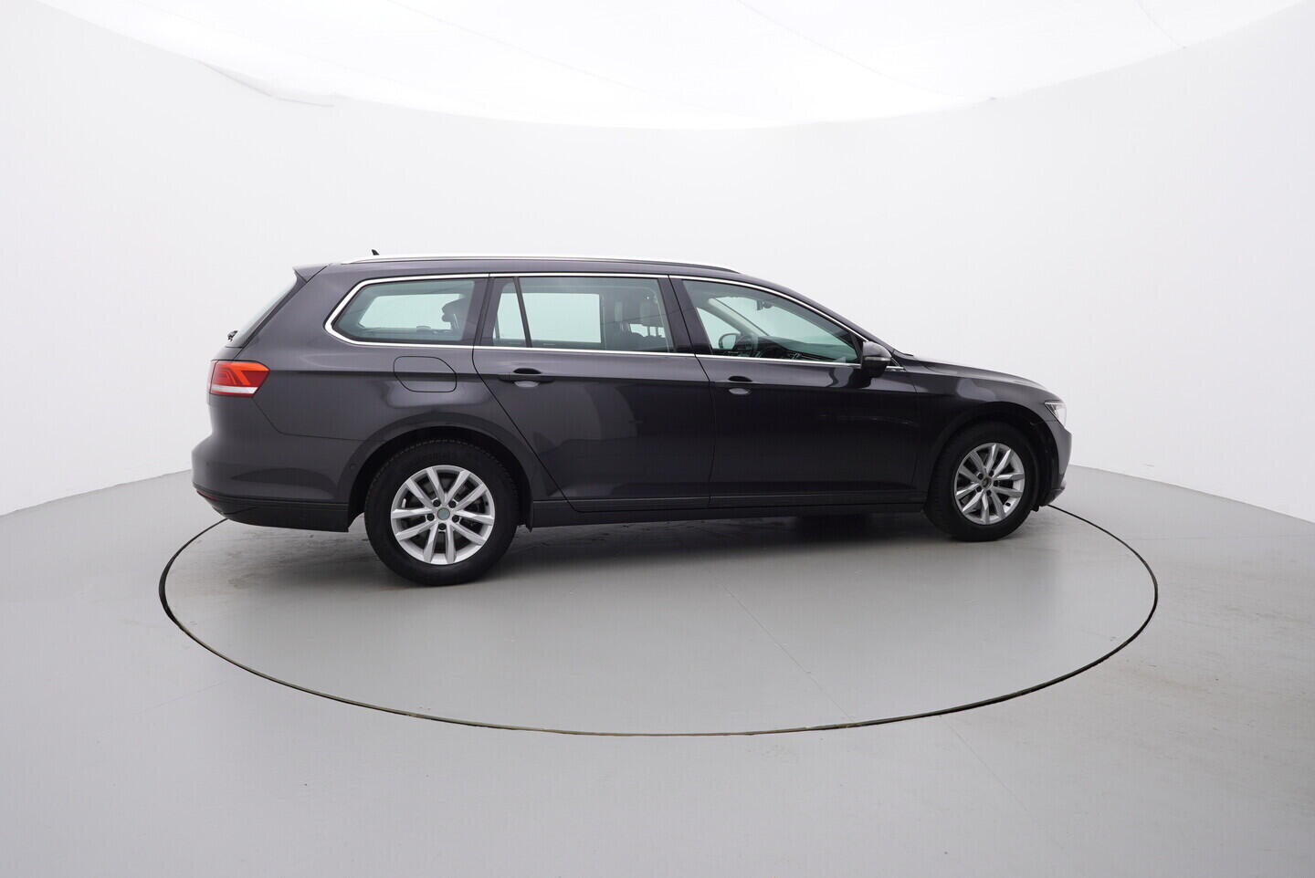 OM190V02461_15.webp_PASSAT VARIANT Comfortline 2.0 TDI 110 kW automat
