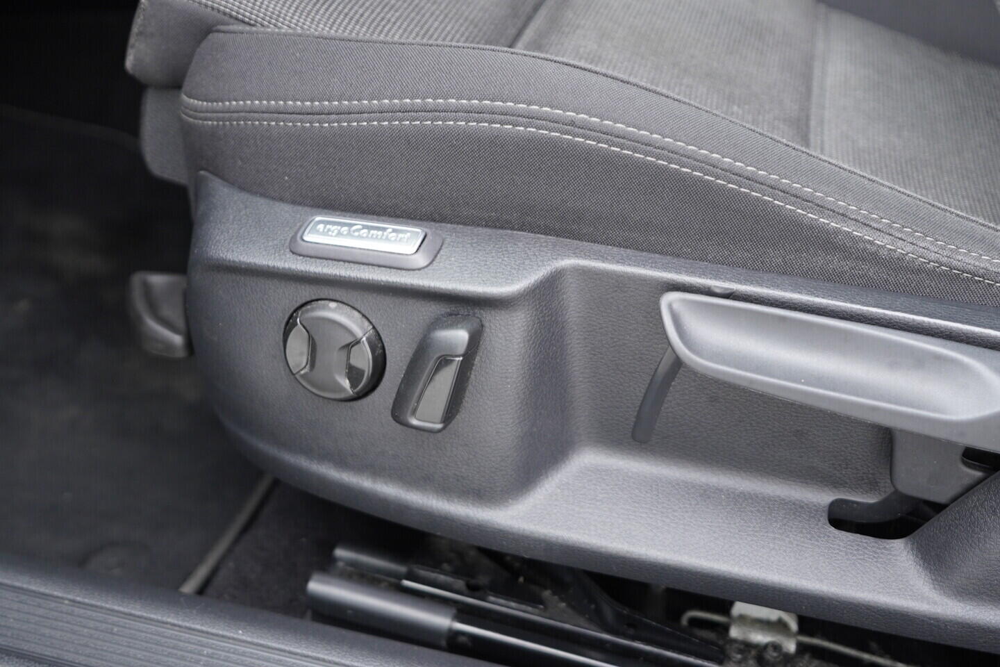 OM190V02461_23.webp_PASSAT VARIANT Comfortline 2.0 TDI 110 kW automat