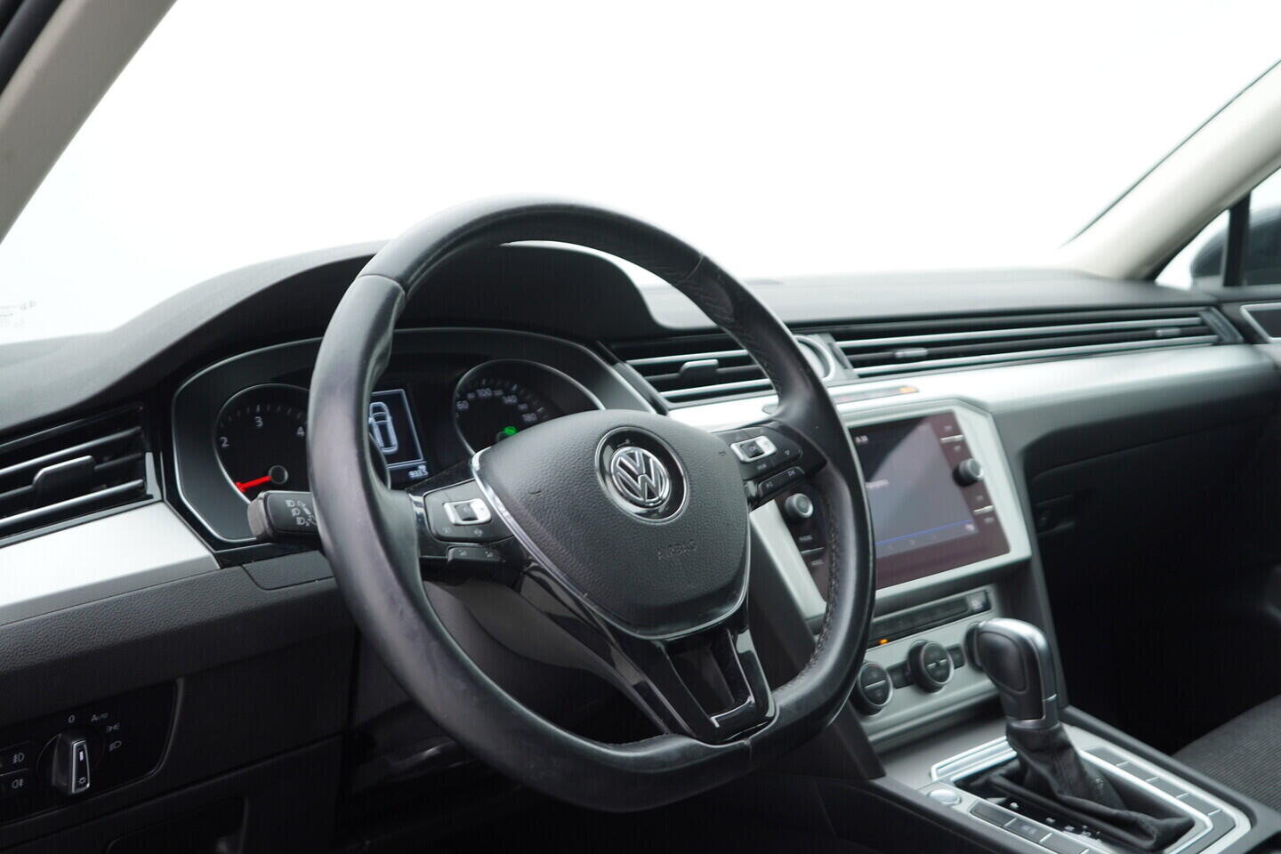 OM190V02461_24.webp_PASSAT VARIANT Comfortline 2.0 TDI 110 kW automat