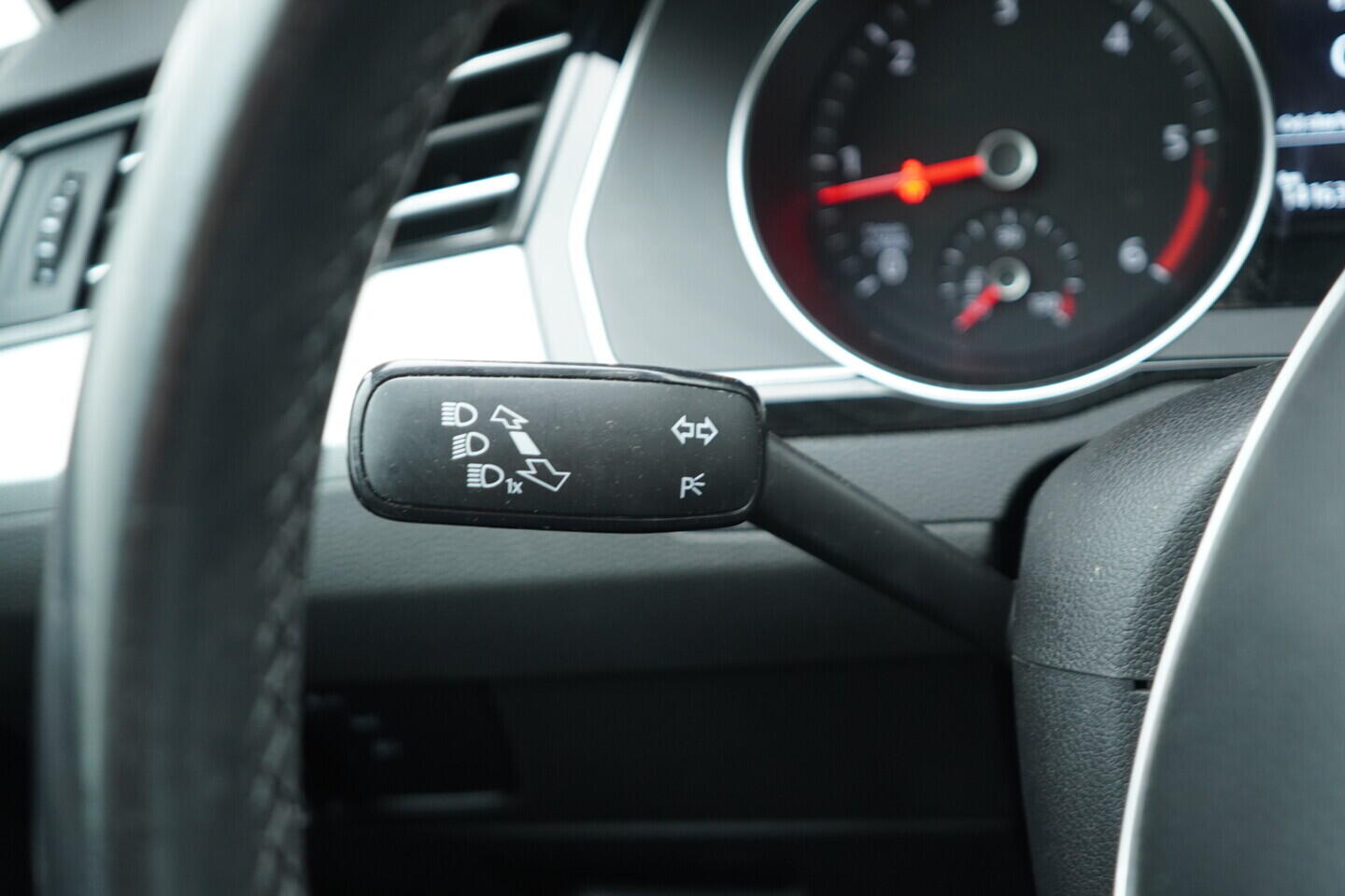 OM190V02461_26.webp_PASSAT VARIANT Comfortline 2.0 TDI 110 kW automat