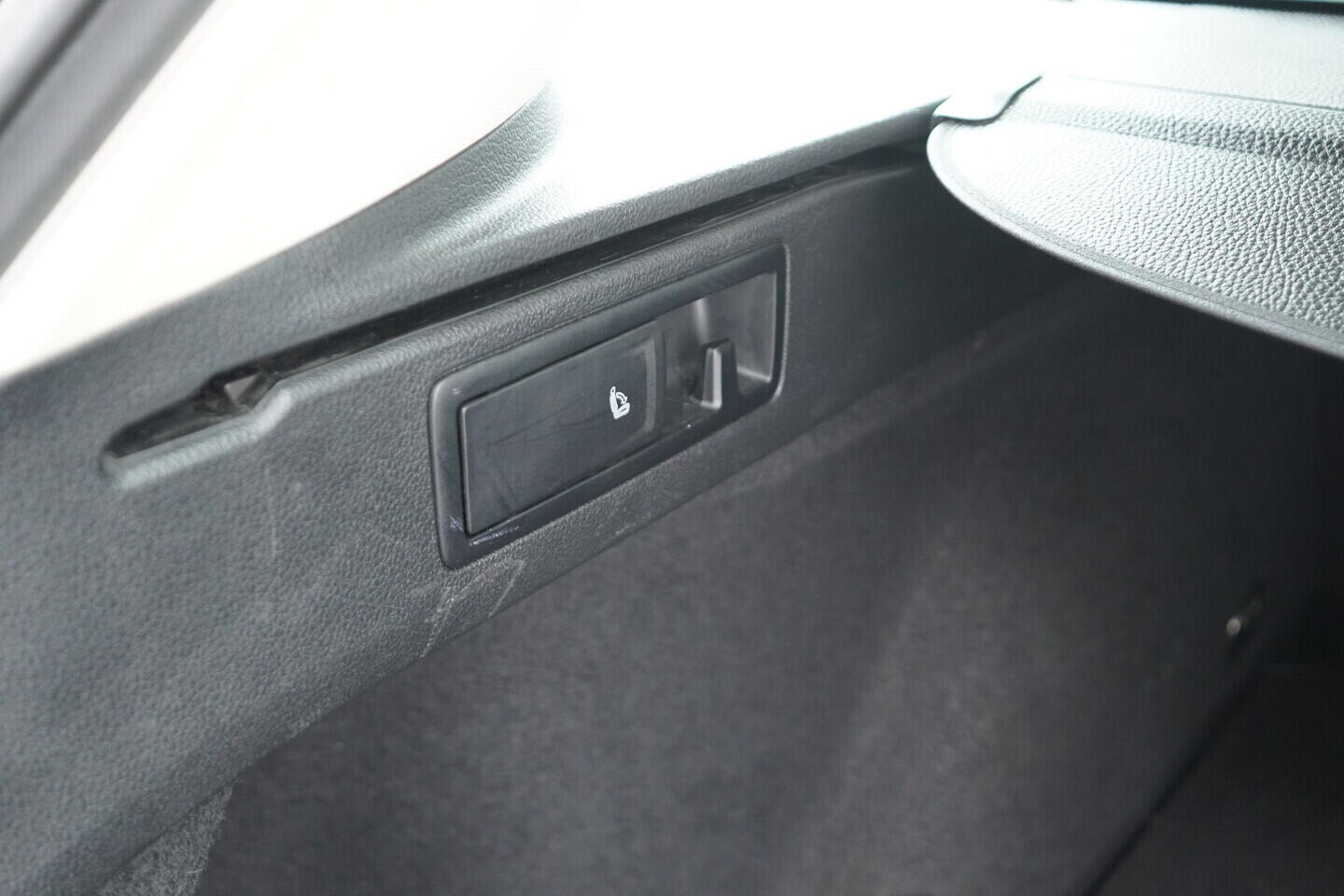 OM190V02461_41.webp_PASSAT VARIANT Comfortline 2.0 TDI 110 kW automat