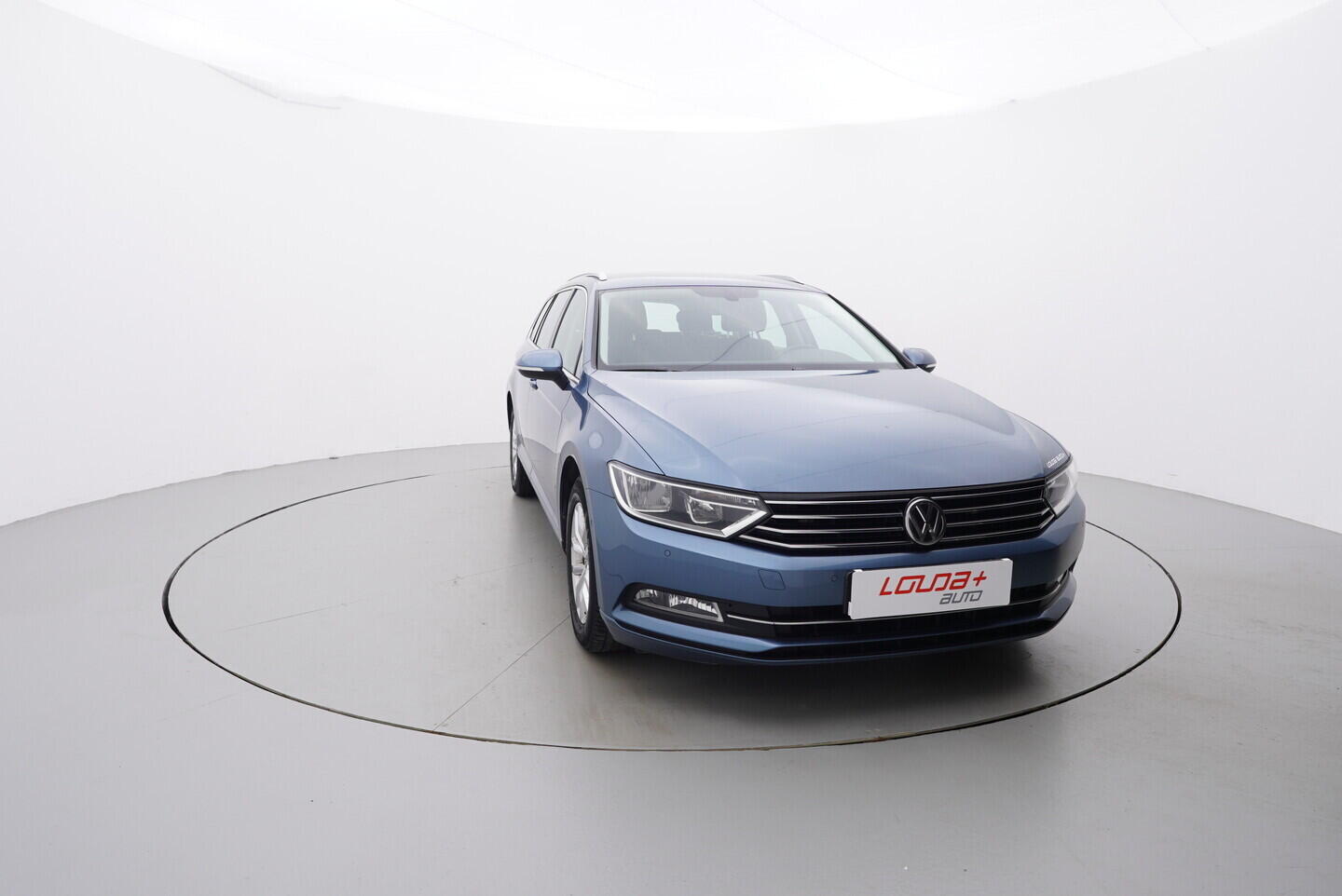 OM190V02464_17.webp_PASSAT VARIANT Comfortline 2.0 TDI 110 kW automat, DPH