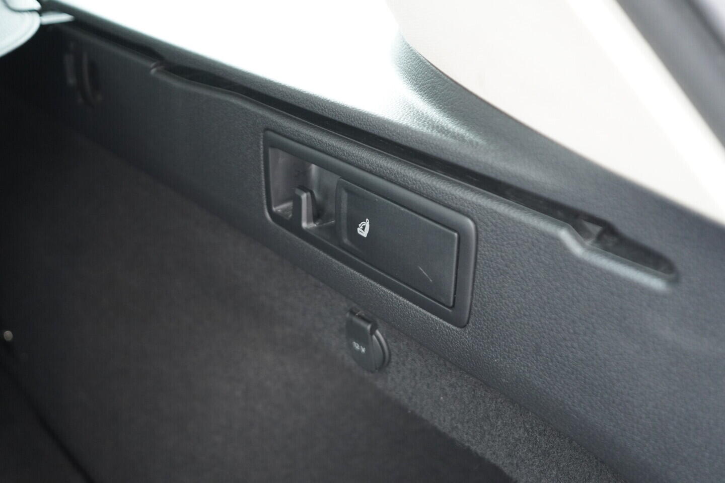 OM190V02464_40.webp_PASSAT VARIANT Comfortline 2.0 TDI 110 kW automat, DPH