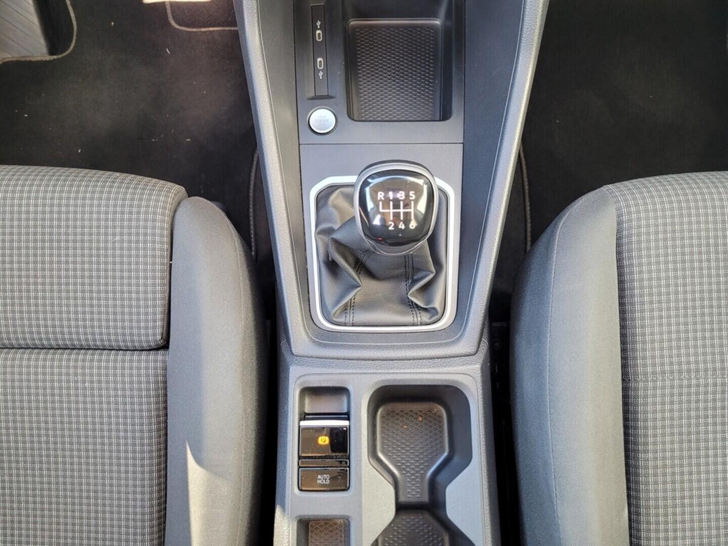 OM190V02469_23.webp_CADDY MAXI Maxi 2.0 TDI 90 kW manuál, DPH