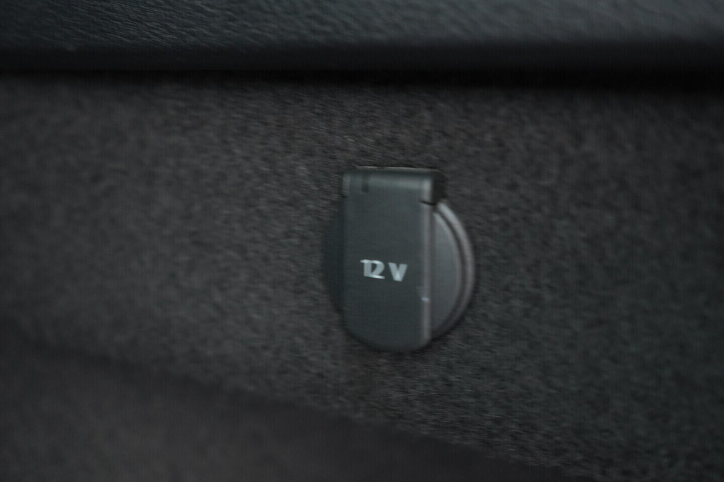 OM190V02472_39.webp_PASSAT VARIANT HIGHLINE 2.0 TDI 110 kW manuál