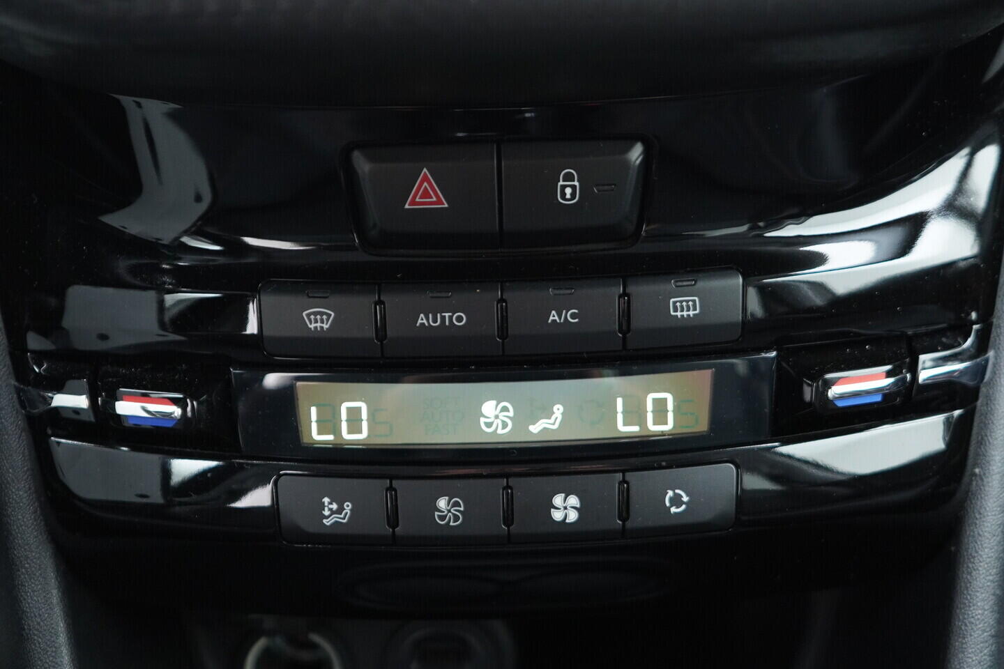 OM190V02476_32.webp_208 GT line 1.2  81 kW manuál