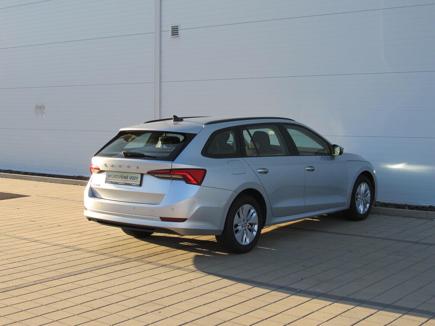 OM190V02483_11.webp_OCTAVIA Ambition Plus 2.0 TDI 85 kW manuál, DPH