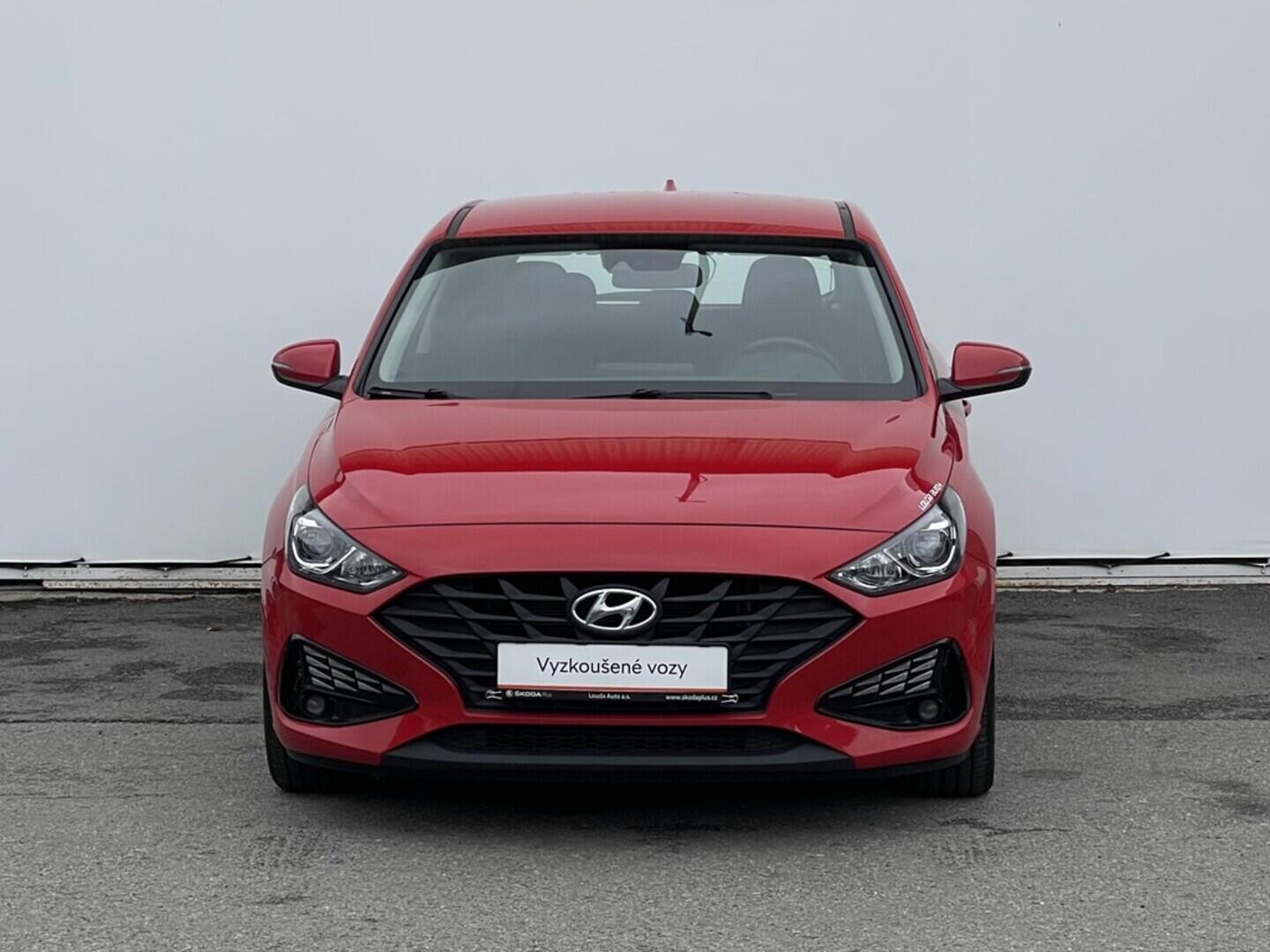 OM190V02485_13.webp_I30 Comfort 1.0  88 kW manuál