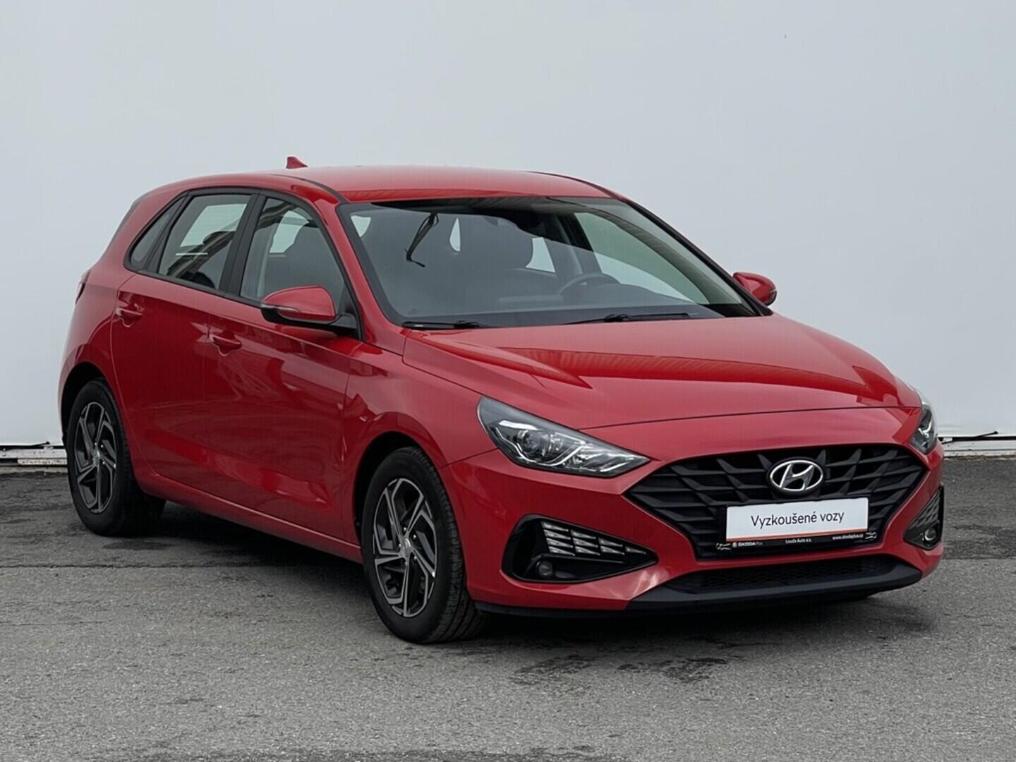 OM190V02485_14.webp_I30 Comfort 1.0  88 kW manuál