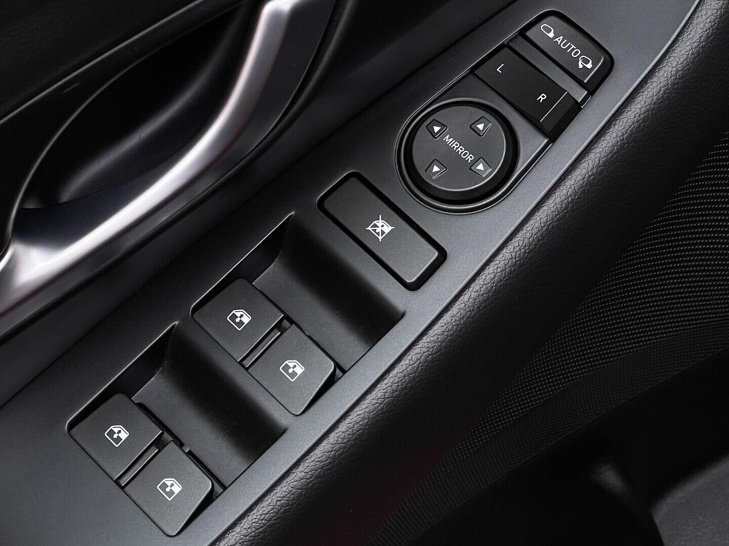 OM190V02485_21.webp_I30 Comfort 1.0  88 kW manuál