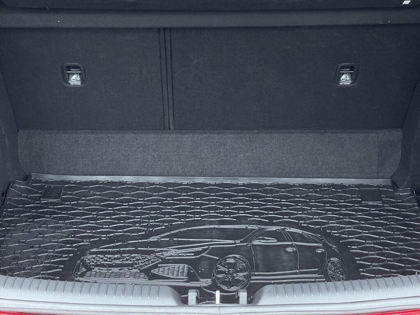 OM190V02485_30.webp_I30 Comfort 1.0  88 kW manuál