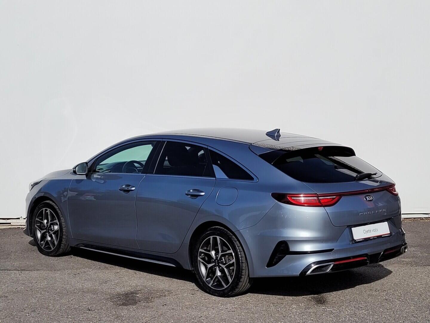 OM190V02486_15.webp_PRO_CEED GT-Line 1.6  100 kW manuál