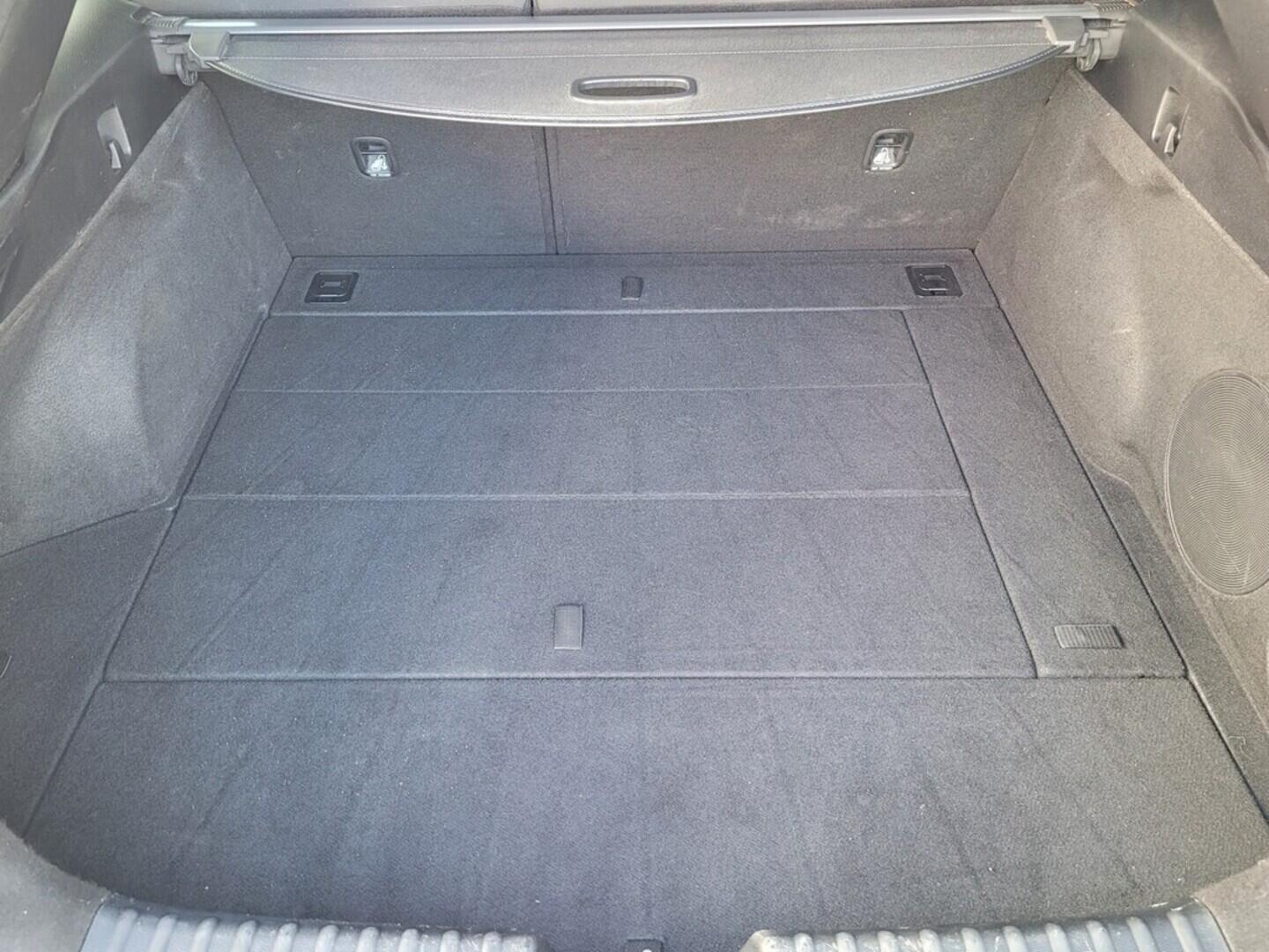 OM190V02486_30.webp_PRO_CEED GT-Line 1.6  100 kW manuál