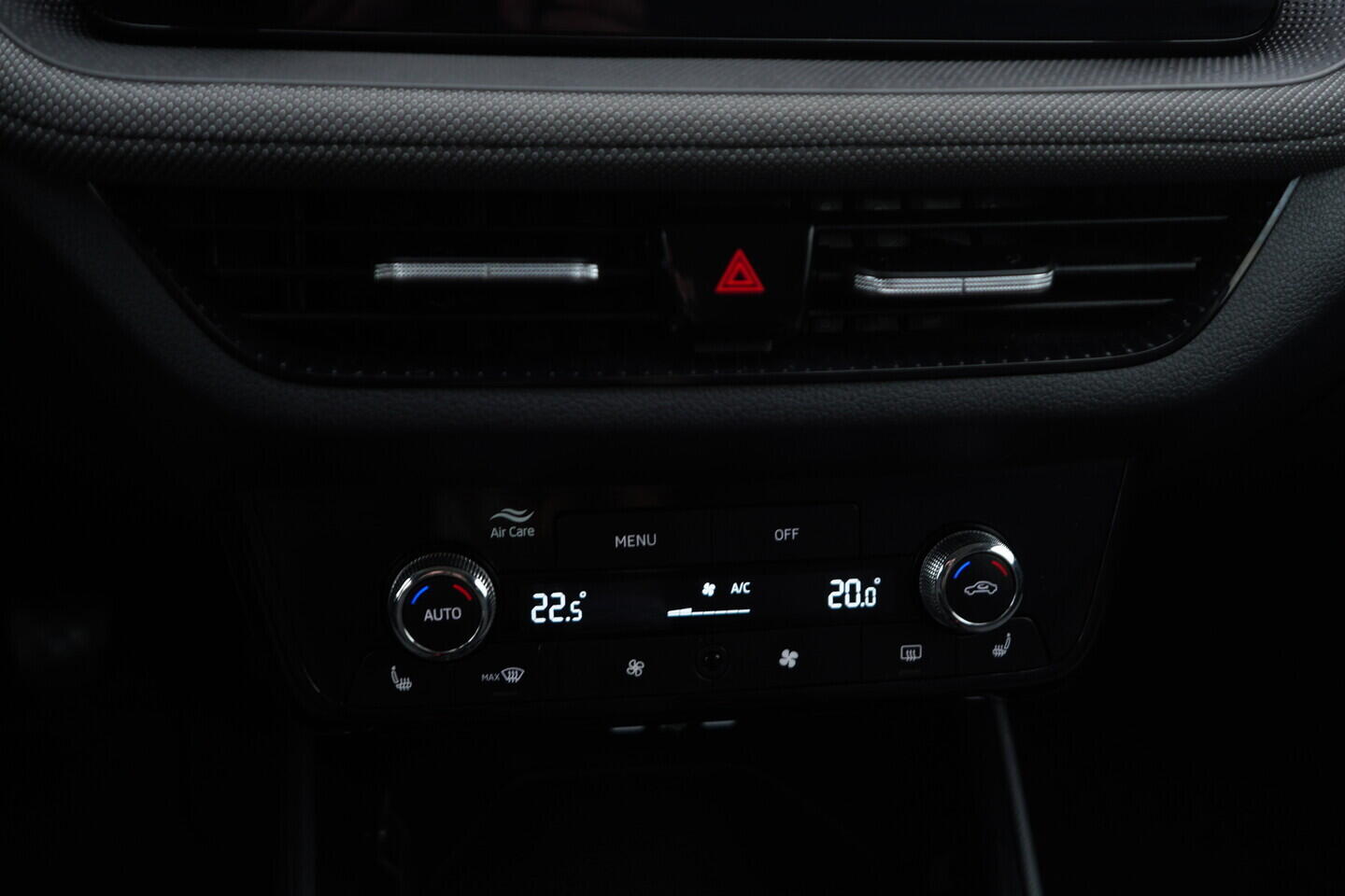 OM190V02487_31.webp_FABIA Selection 1.0 MPI 59 kW manuál, DPH