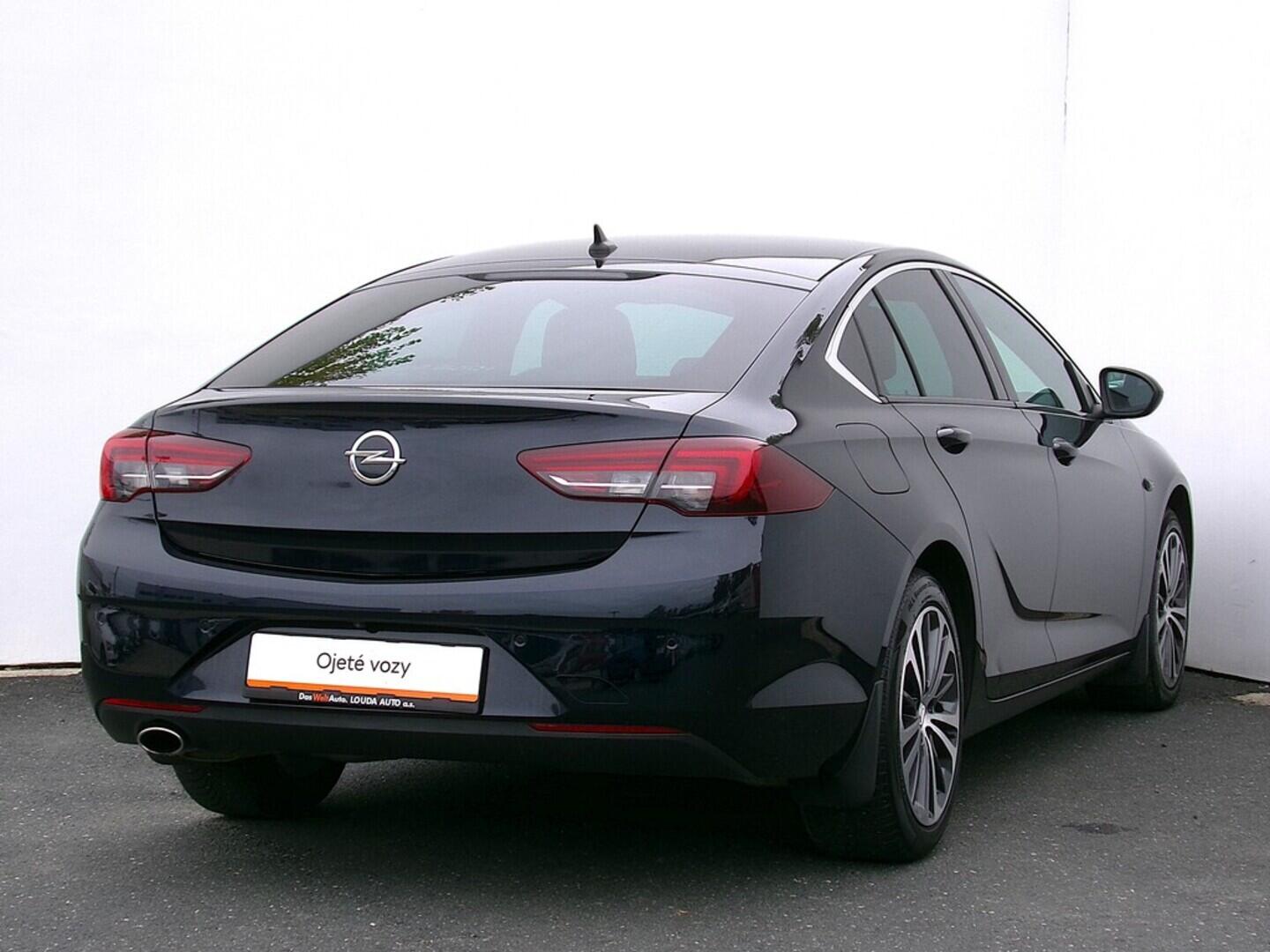 OM190V02496_11.webp_INSIGNIA  2.0 D20DTH OPT. LFS 125 kW automat