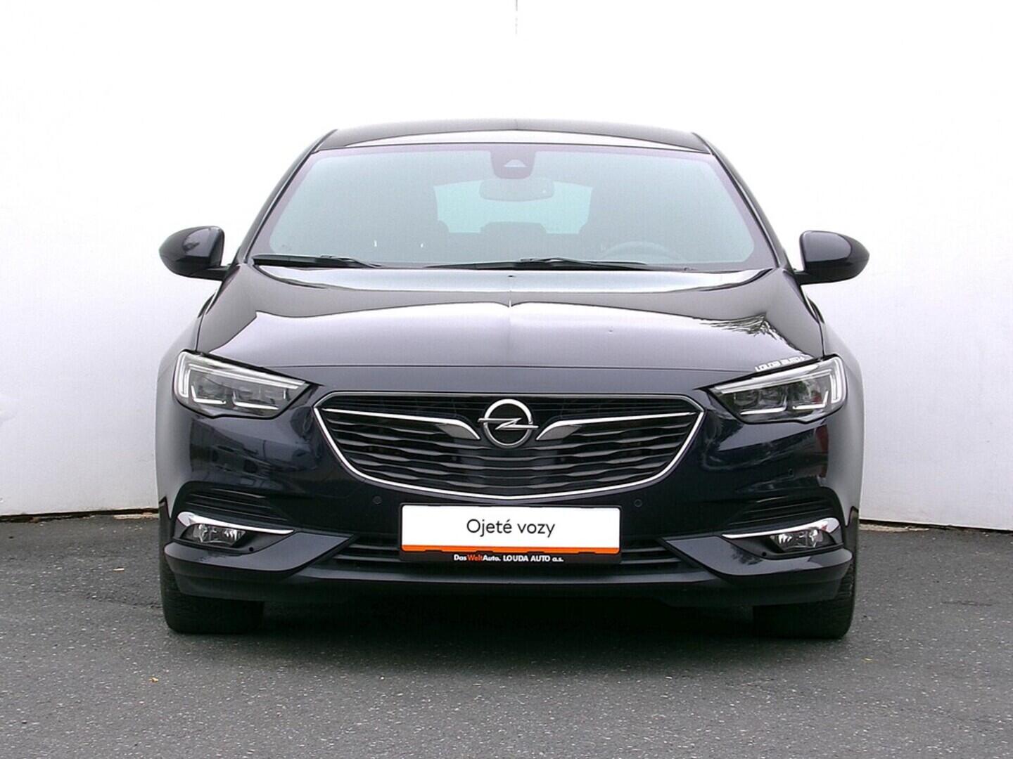 OM190V02496_13.webp_INSIGNIA  2.0 D20DTH OPT. LFS 125 kW automat