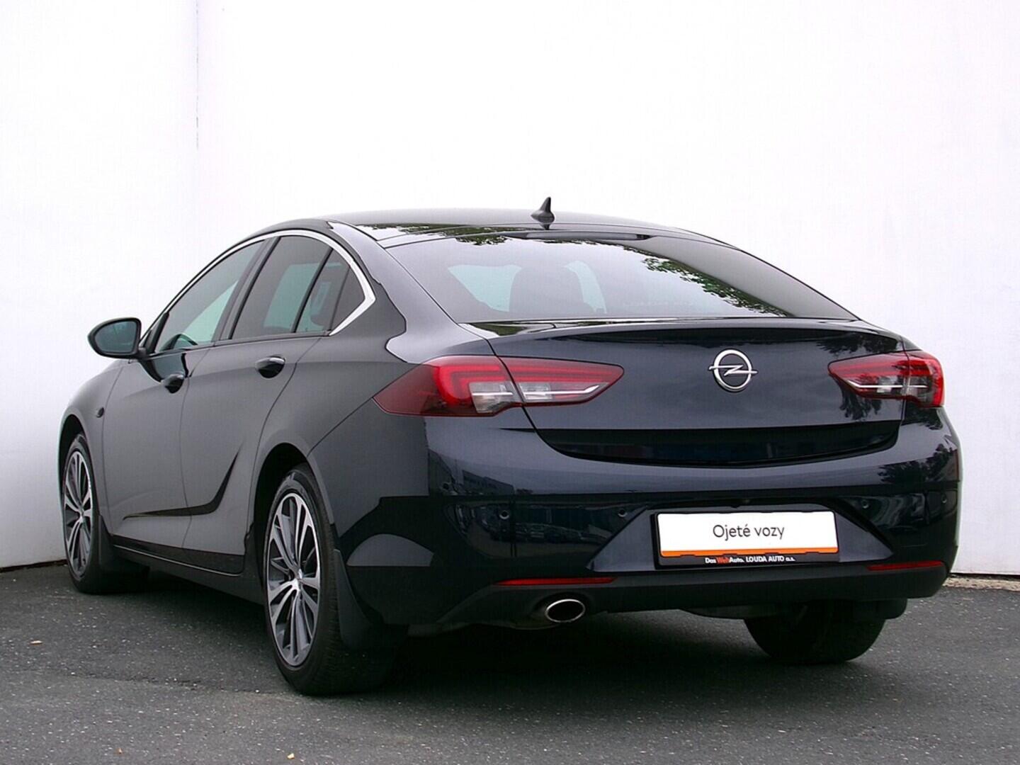 OM190V02496_15.webp_INSIGNIA  2.0 D20DTH OPT. LFS 125 kW automat