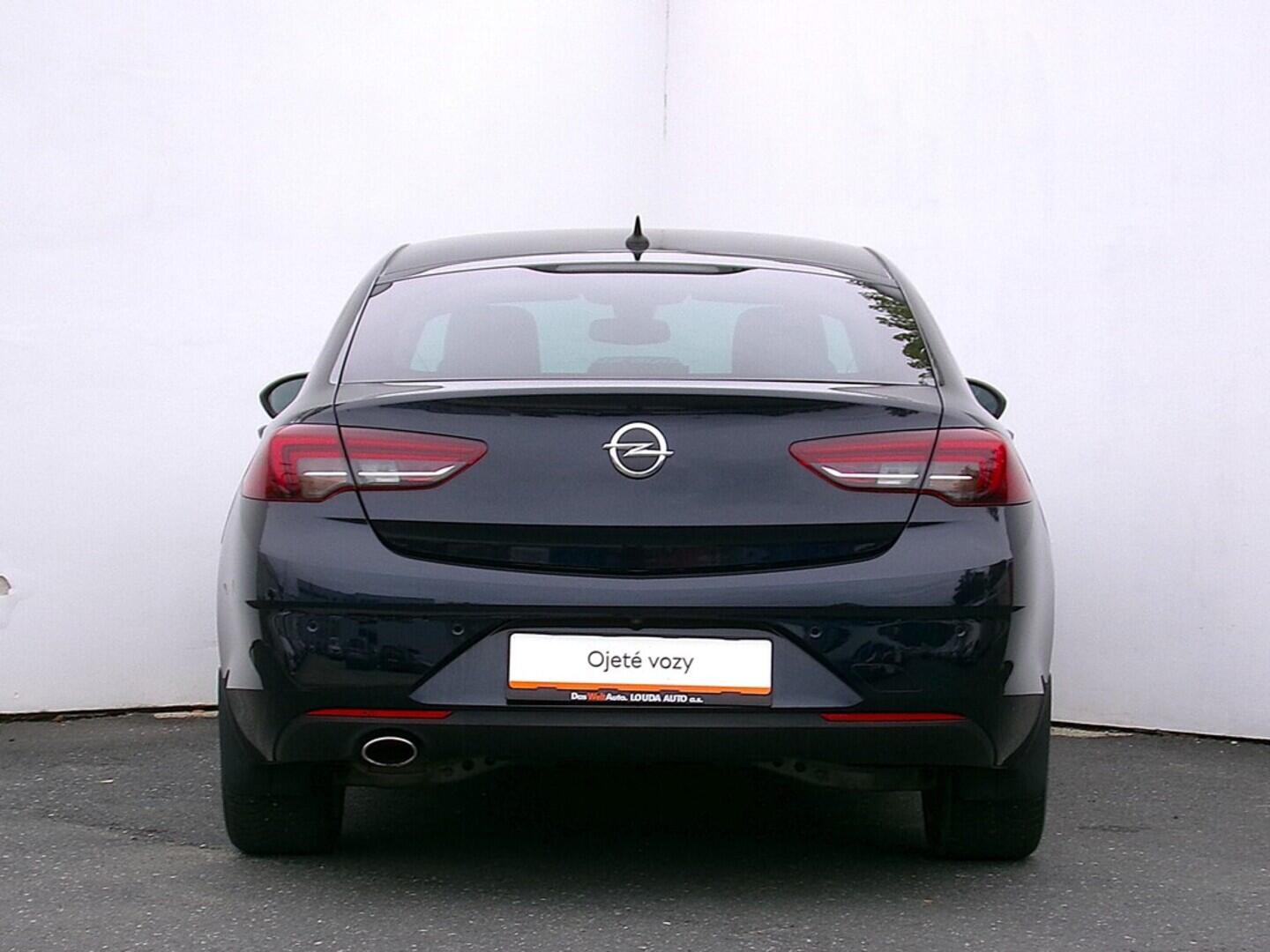 OM190V02496_17.webp_INSIGNIA  2.0 D20DTH OPT. LFS 125 kW automat