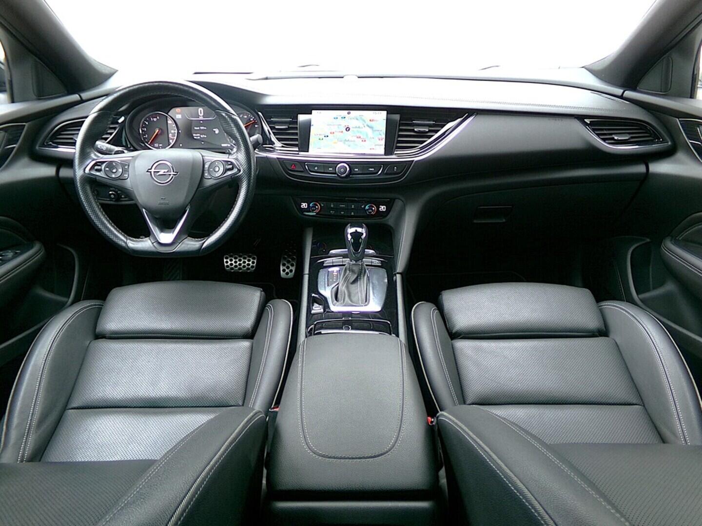 OM190V02496_18.webp_INSIGNIA  2.0 D20DTH OPT. LFS 125 kW automat