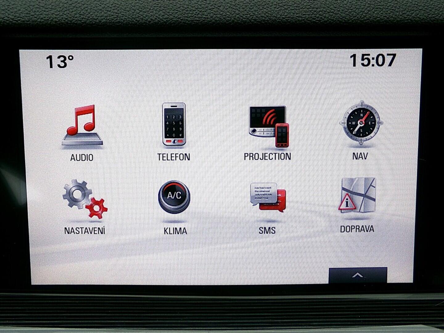 OM190V02496_26.webp_INSIGNIA  2.0 D20DTH OPT. LFS 125 kW automat