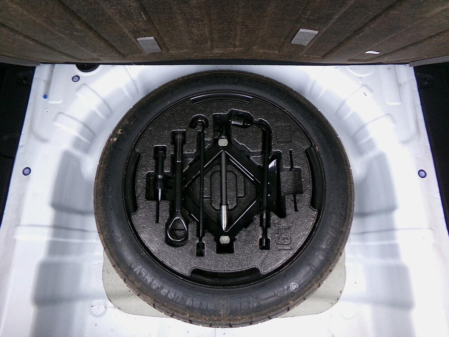 OM190V02497_33.webp_I30 FASTBACK Comfort  1.6  100 kW manuál