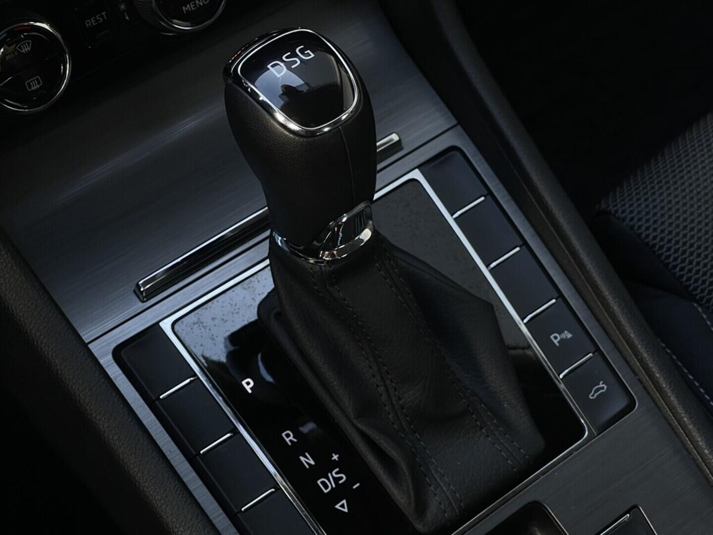 OM190V02502_28.webp_SUPERB Style 2.0 TDI 110 kW automat