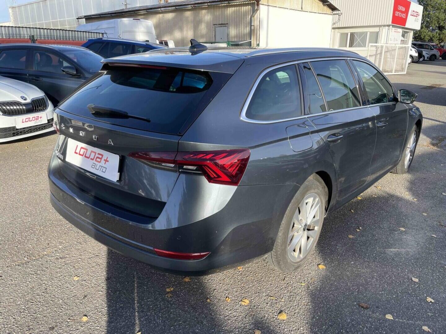 OM190V02508_11.webp_OCTAVIA Style Plus 2.0 TDI 110 kW automat, DPH