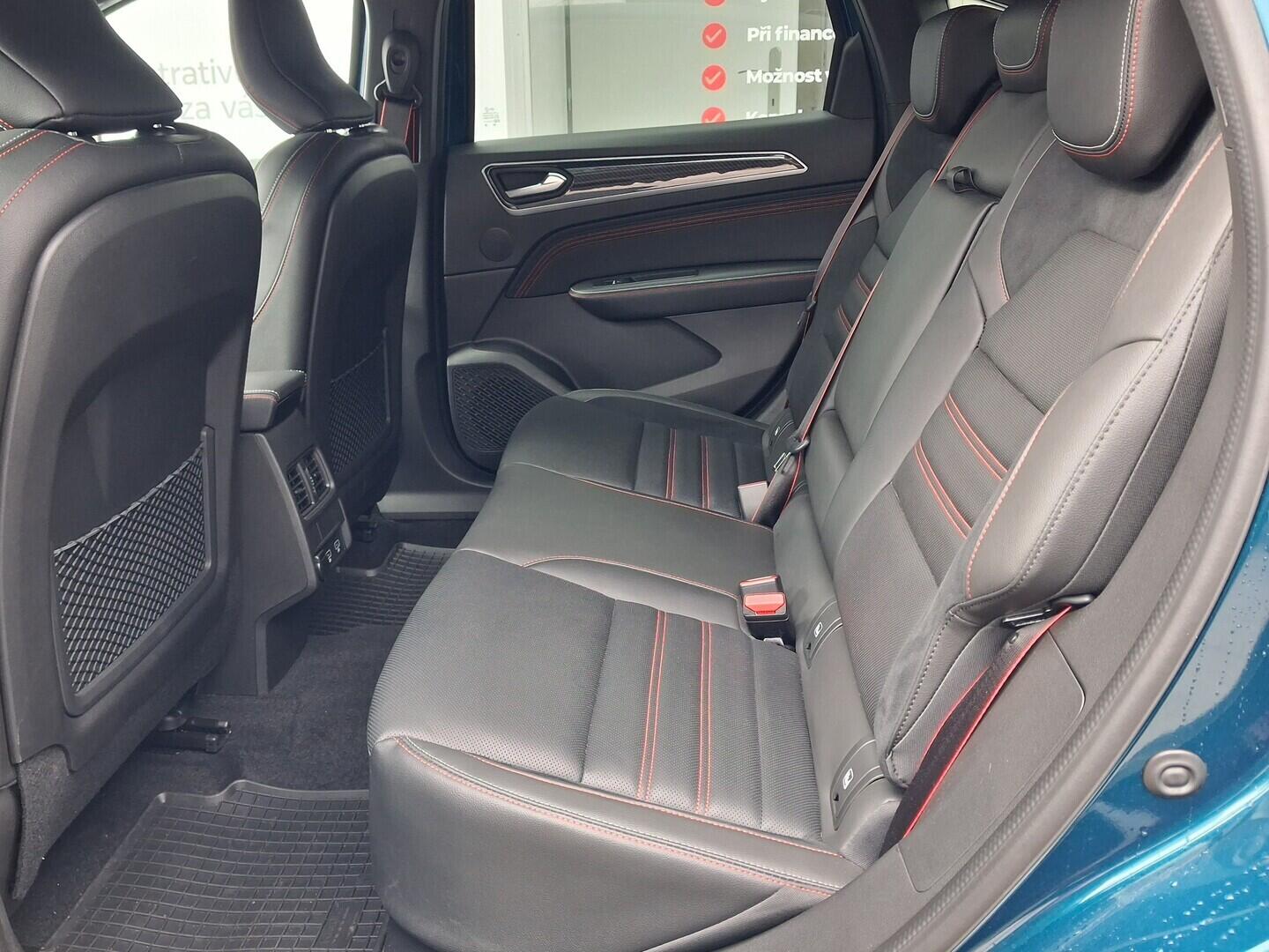 OM190V02509_32.webp_ARKANA RS - line 1.3 TCe 103 kW automat, DPH