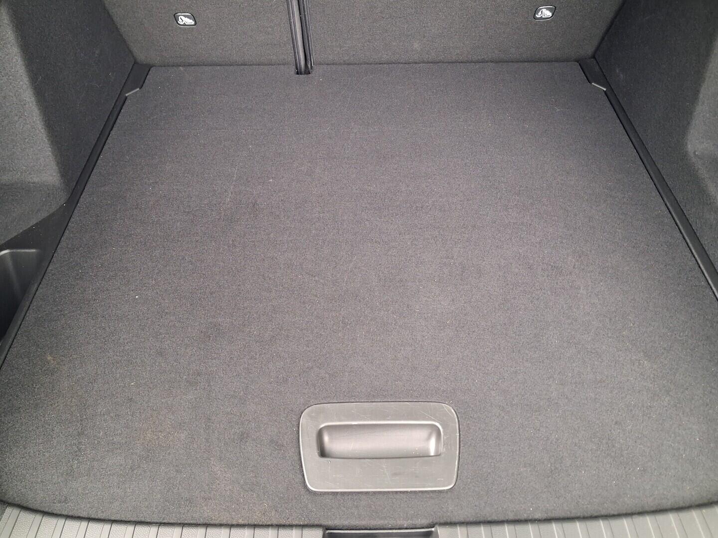 OM190V02509_33.webp_ARKANA RS - line 1.3 TCe 103 kW automat, DPH