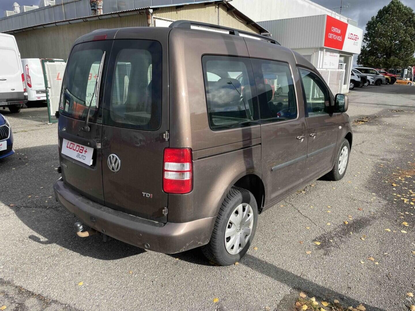 OM190V02511_11.webp_CADDY Trendline 1.6 TDI 75 kW manuál