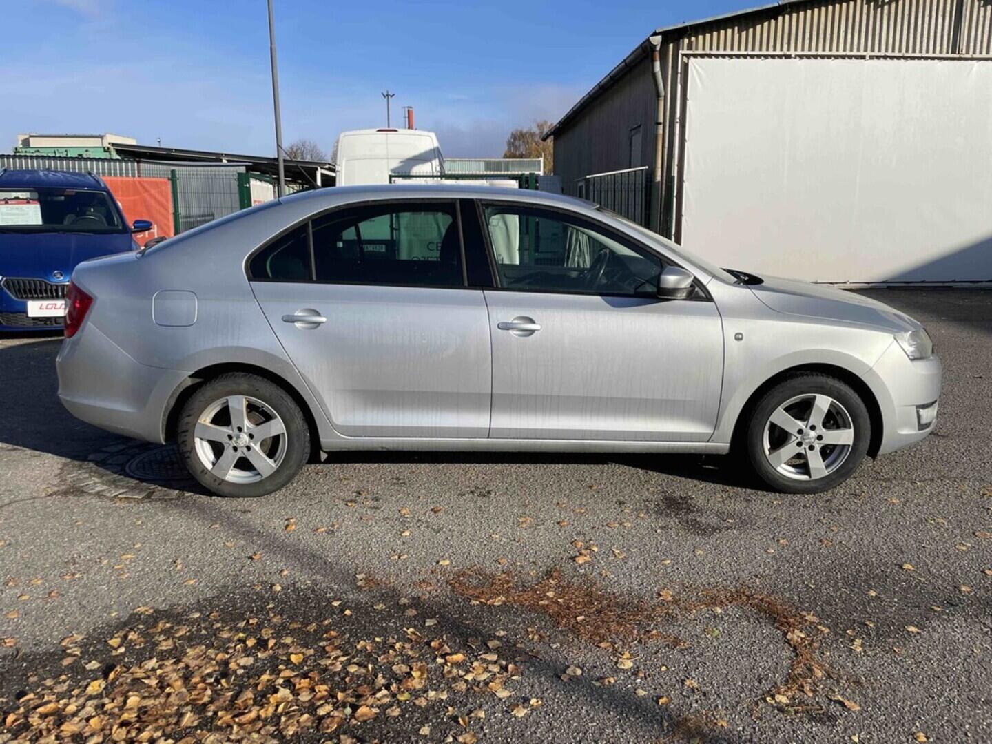 OM190V02518_12.webp_RAPID Ambition 1.2 TSI 63 kW manuál