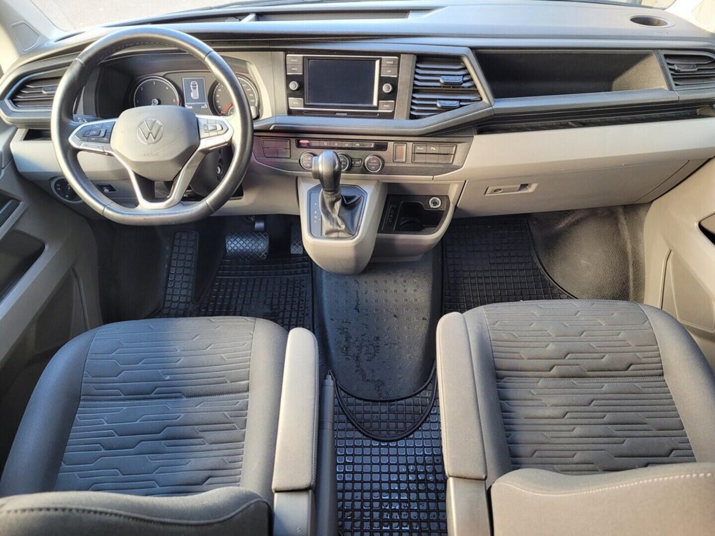 OM190V02519_18.webp_CARAVELLE Comfortline  2.0 TDI 110 kW automat, DPH