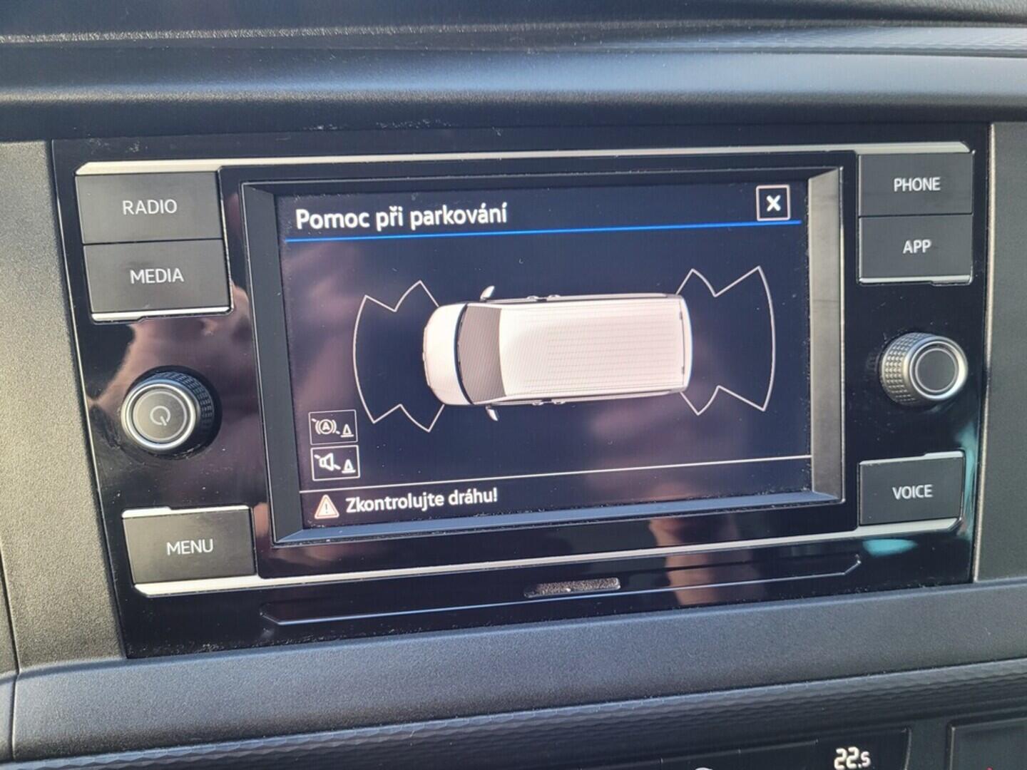 OM190V02519_25.webp_CARAVELLE Comfortline  2.0 TDI 110 kW automat, DPH