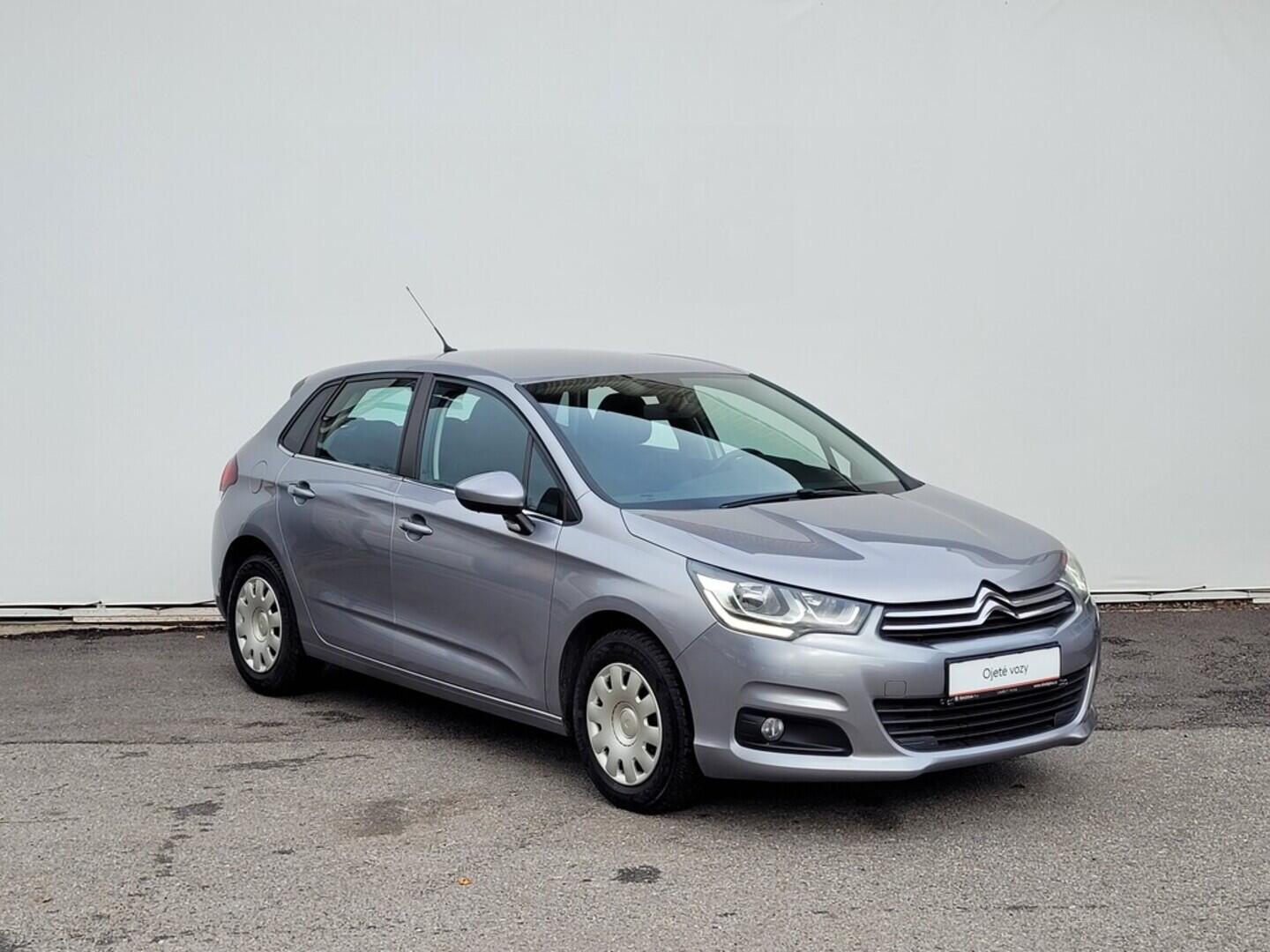 OM190V02520_14.webp_C4 Feel Edition 1.2  81 kW manuál