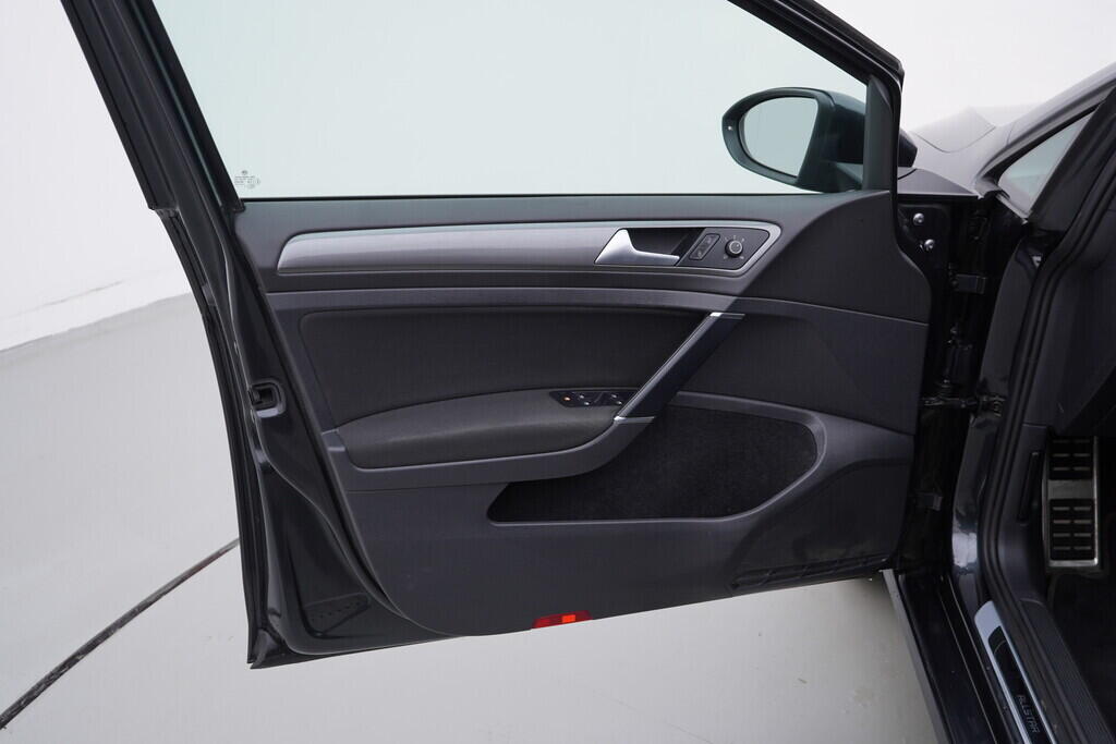 OM190V02521_19.webp_GOLF VARIANT Allstar 1.4 TSI 92 kW manuál