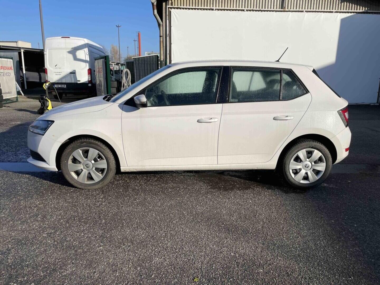 OM190V02522_12.webp_FABIA Active 1.0 MPI 44 kW manuál