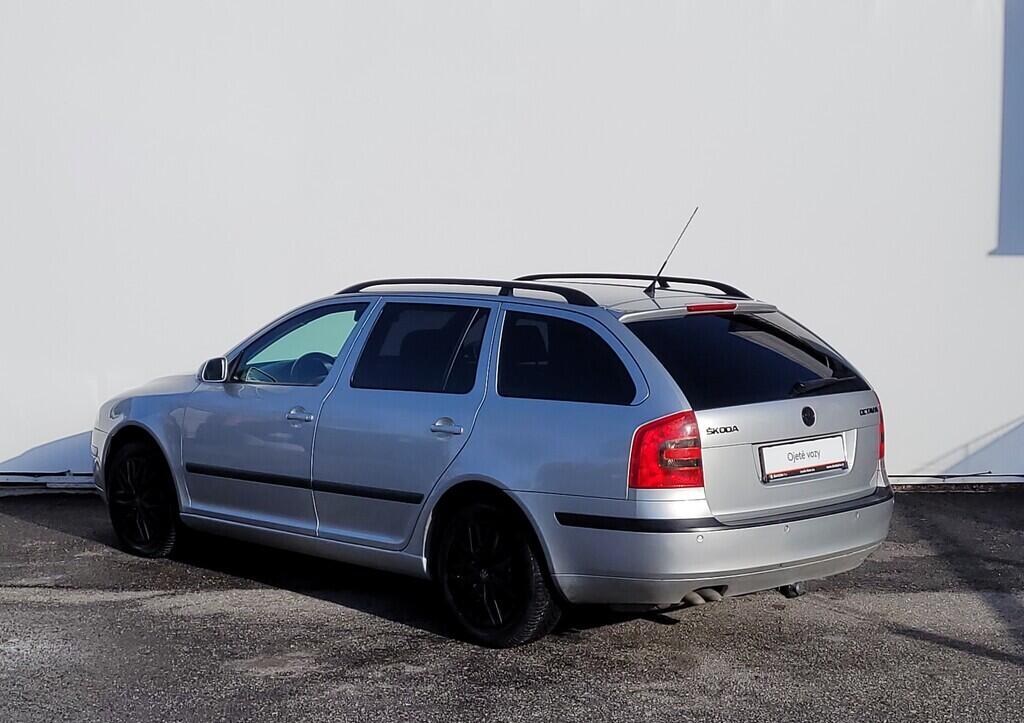 OM190V02524_15.webp_OCTAVIA Ambiente 1.9 TDI 77 kW manuál