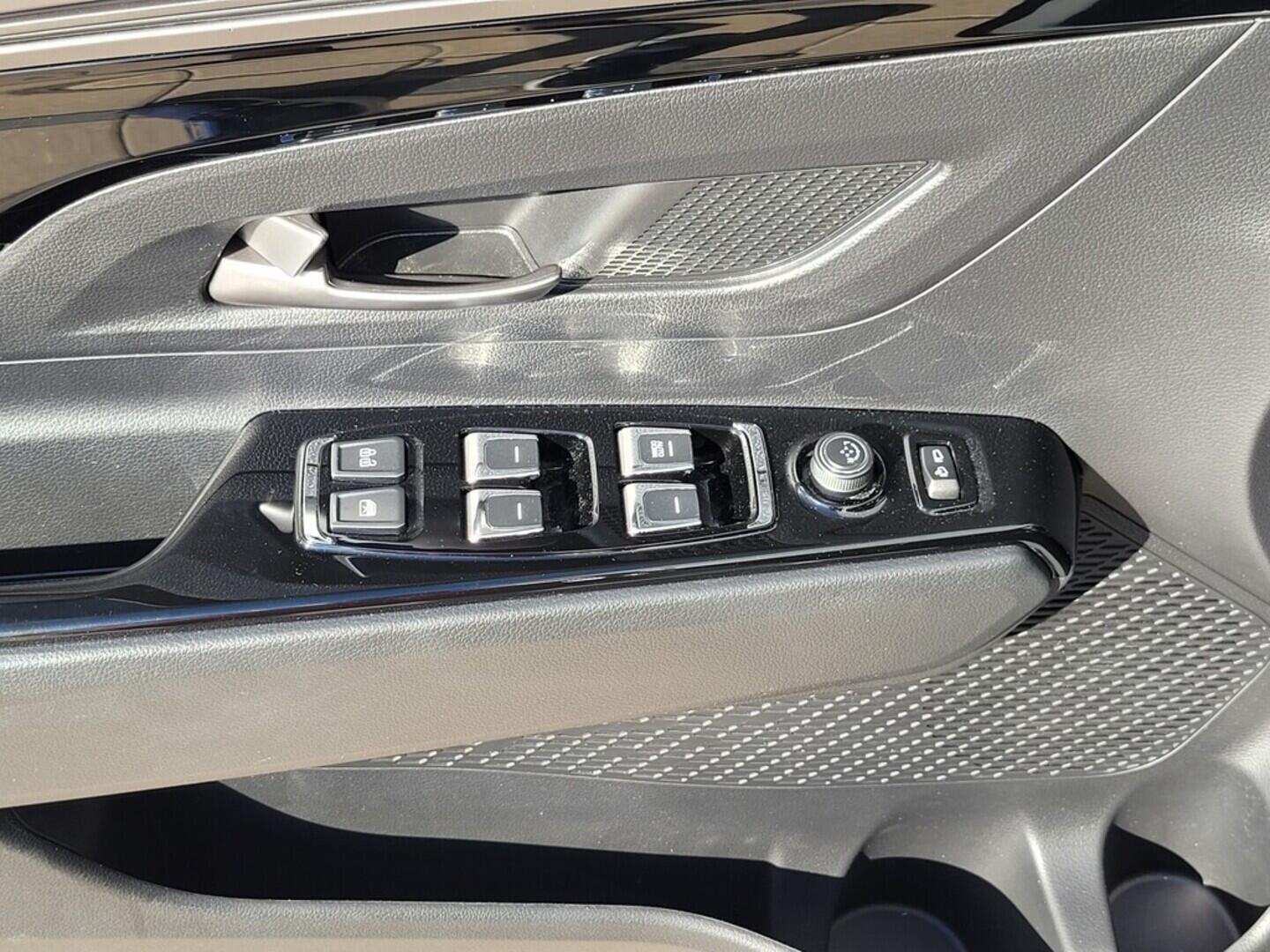 OM190V02528_30.webp_KORANDO  1.5  120 kW manuál