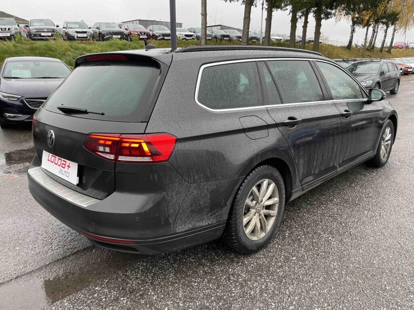 OM190V02538_11.webp_PASSAT Business 2.0 TDI 110 kW automat