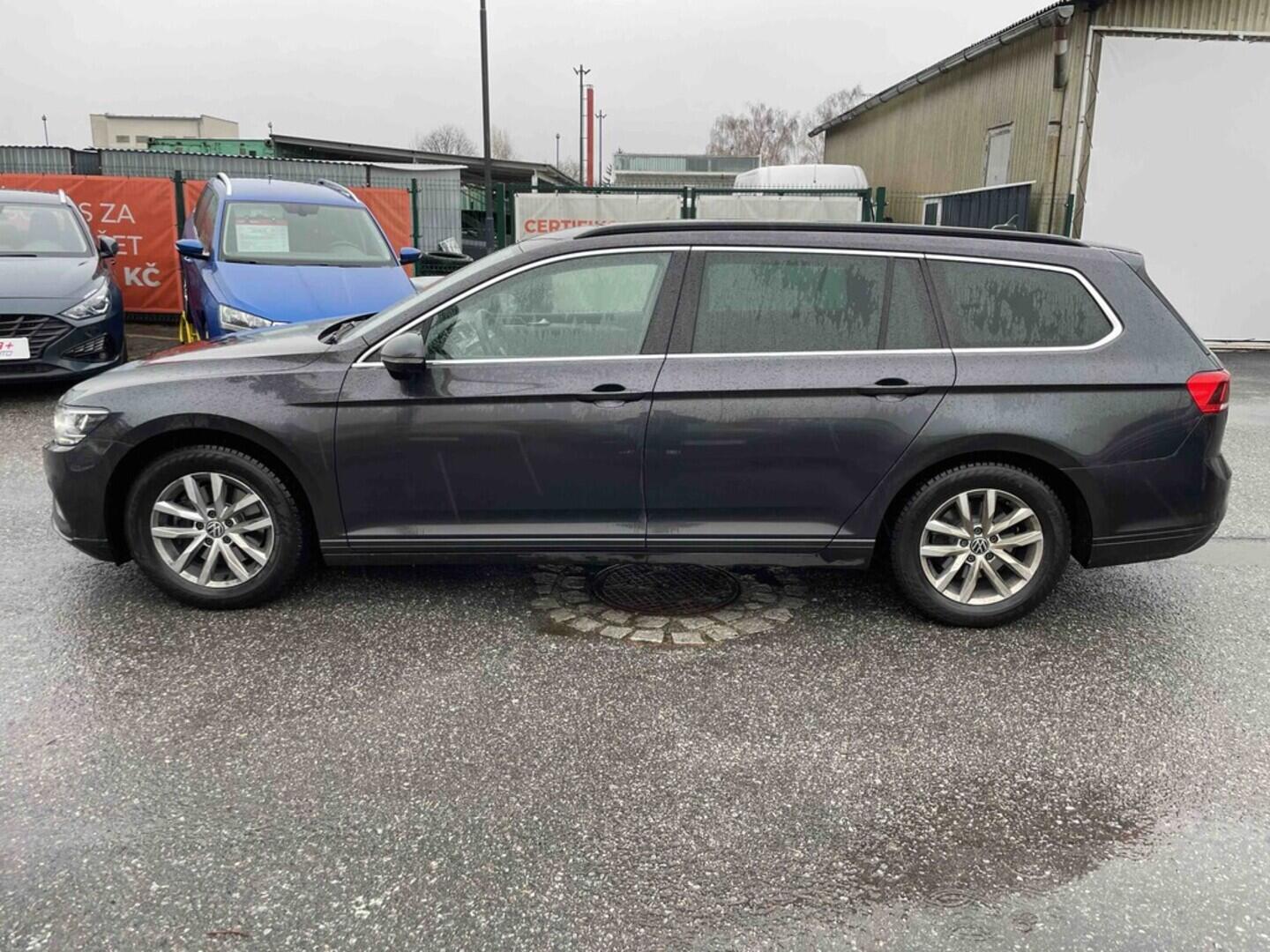 OM190V02538_12.webp_PASSAT Business 2.0 TDI 110 kW automat