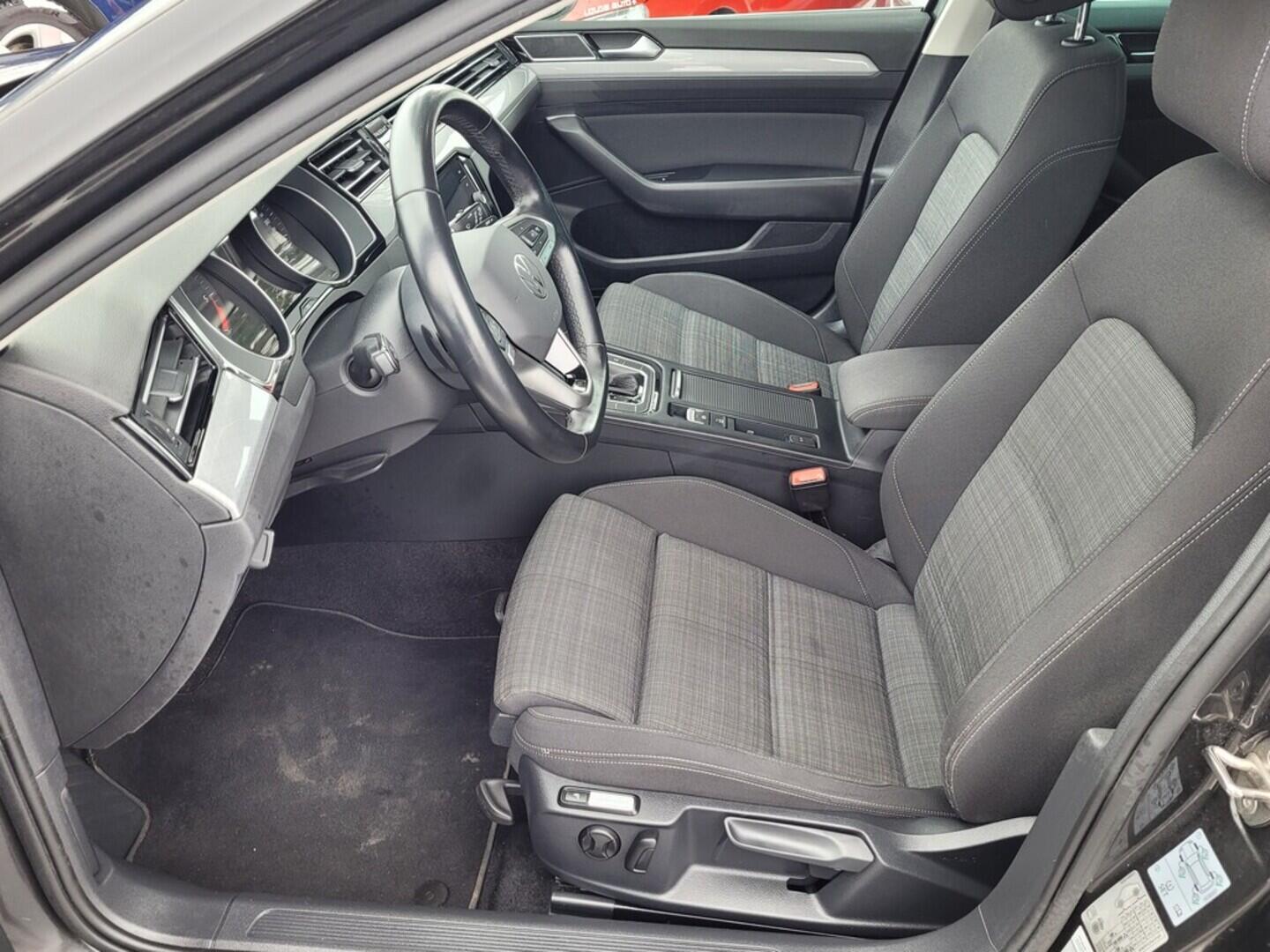 OM190V02538_20.webp_PASSAT Business 2.0 TDI 110 kW automat