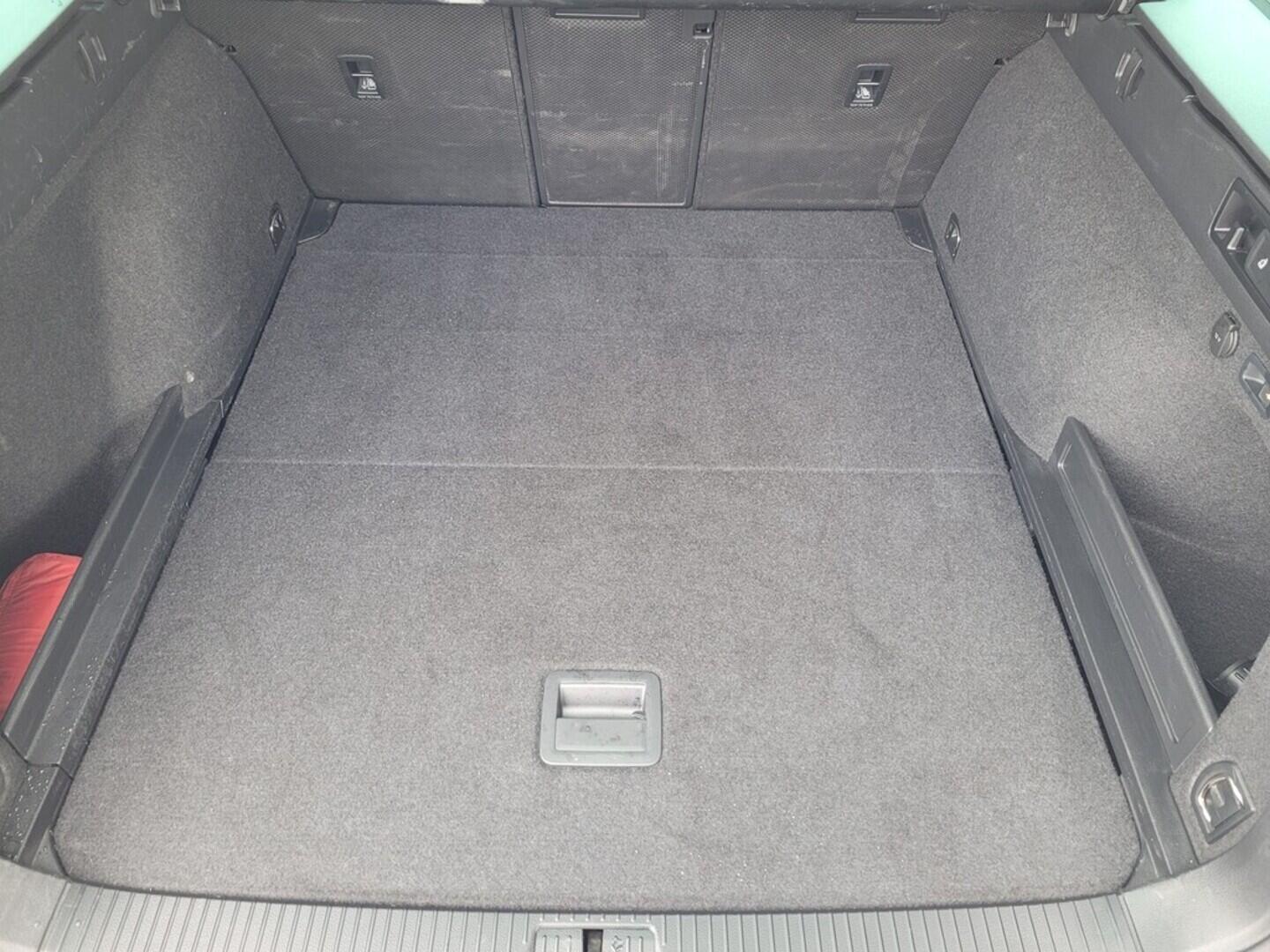 OM190V02538_32.webp_PASSAT Business 2.0 TDI 110 kW automat